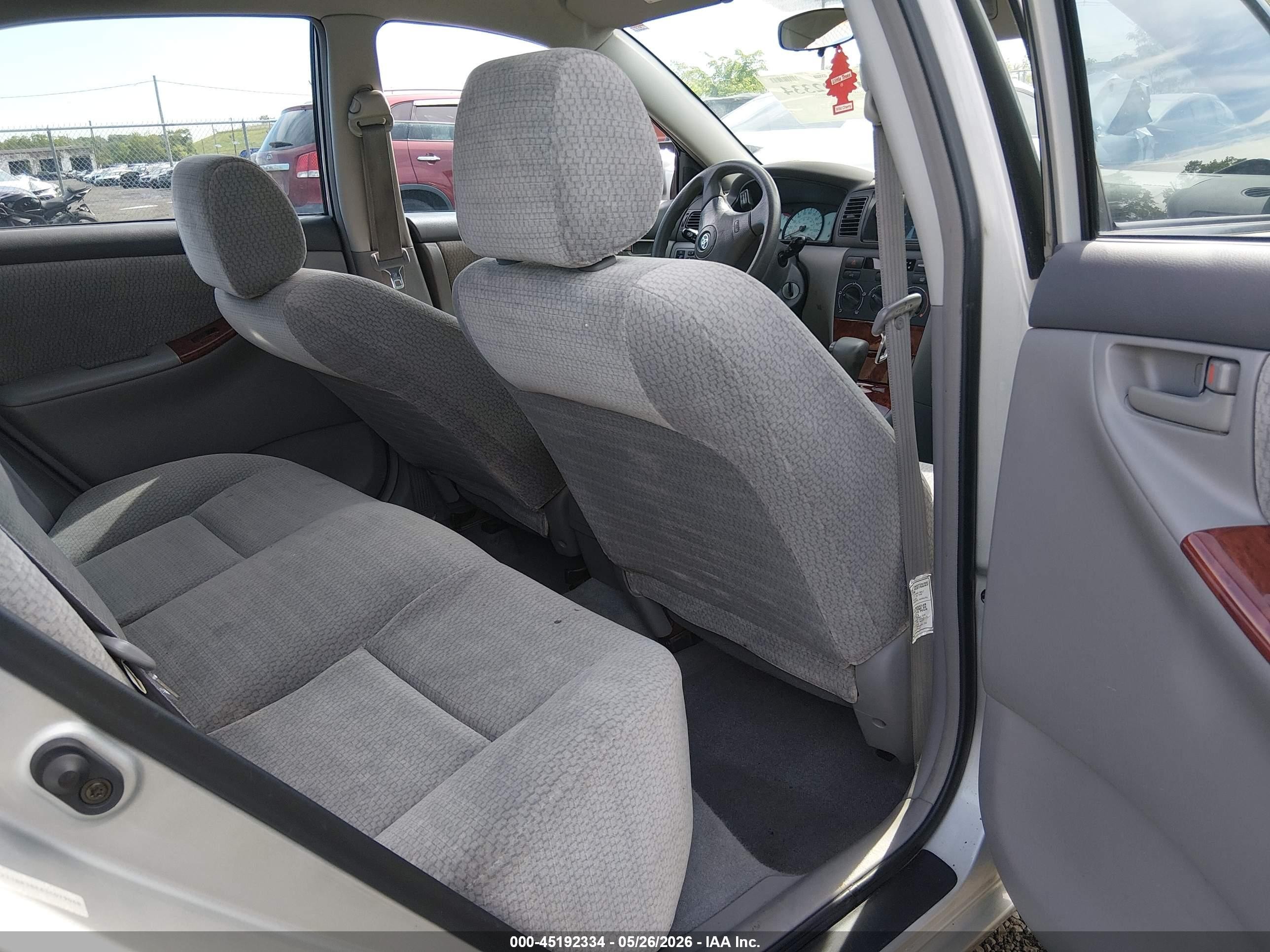 2003 Toyota Corolla Le Серебряный vin: 2T1BR38E63C079068