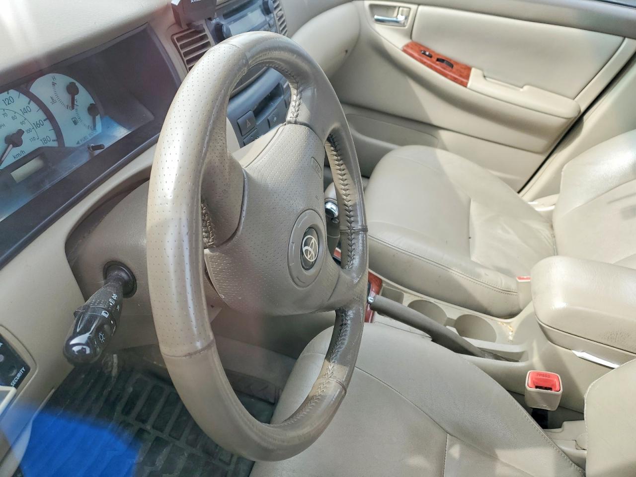 2004 Toyota Corolla Le 4dr Золотой vin: 2T1BR38E64C817145