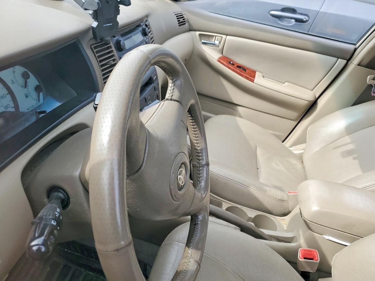 2004 Toyota Corolla Le 4dr Золотой vin: 2T1BR38E64C817145