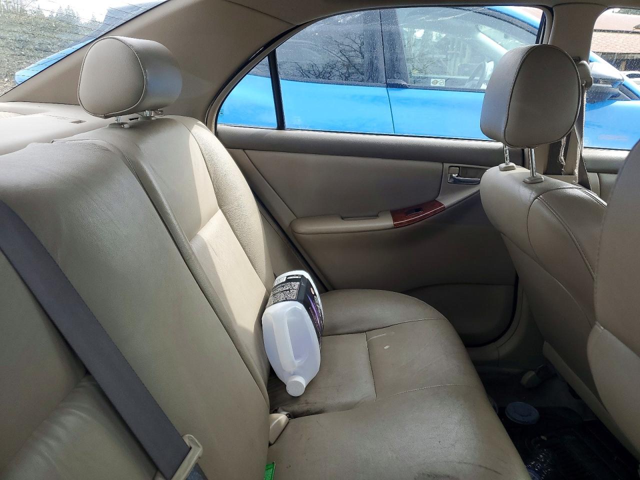 2004 Toyota Corolla Le 4dr Золотой vin: 2T1BR38E64C817145