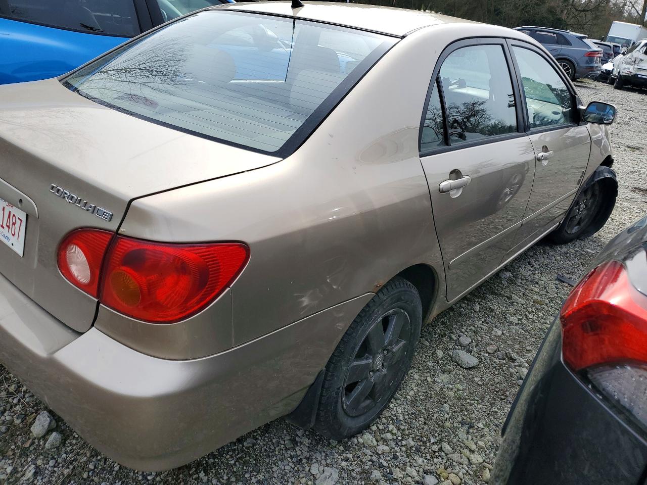 2004 Toyota Corolla Le 4dr Золотой vin: 2T1BR38E64C817145