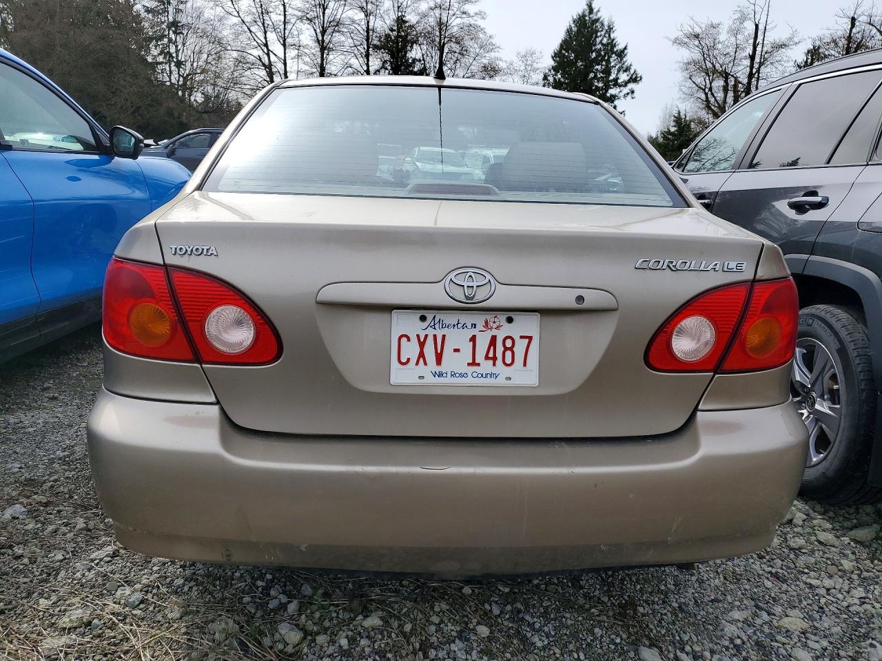 2004 Toyota Corolla Le 4dr Золотой vin: 2T1BR38E64C817145
