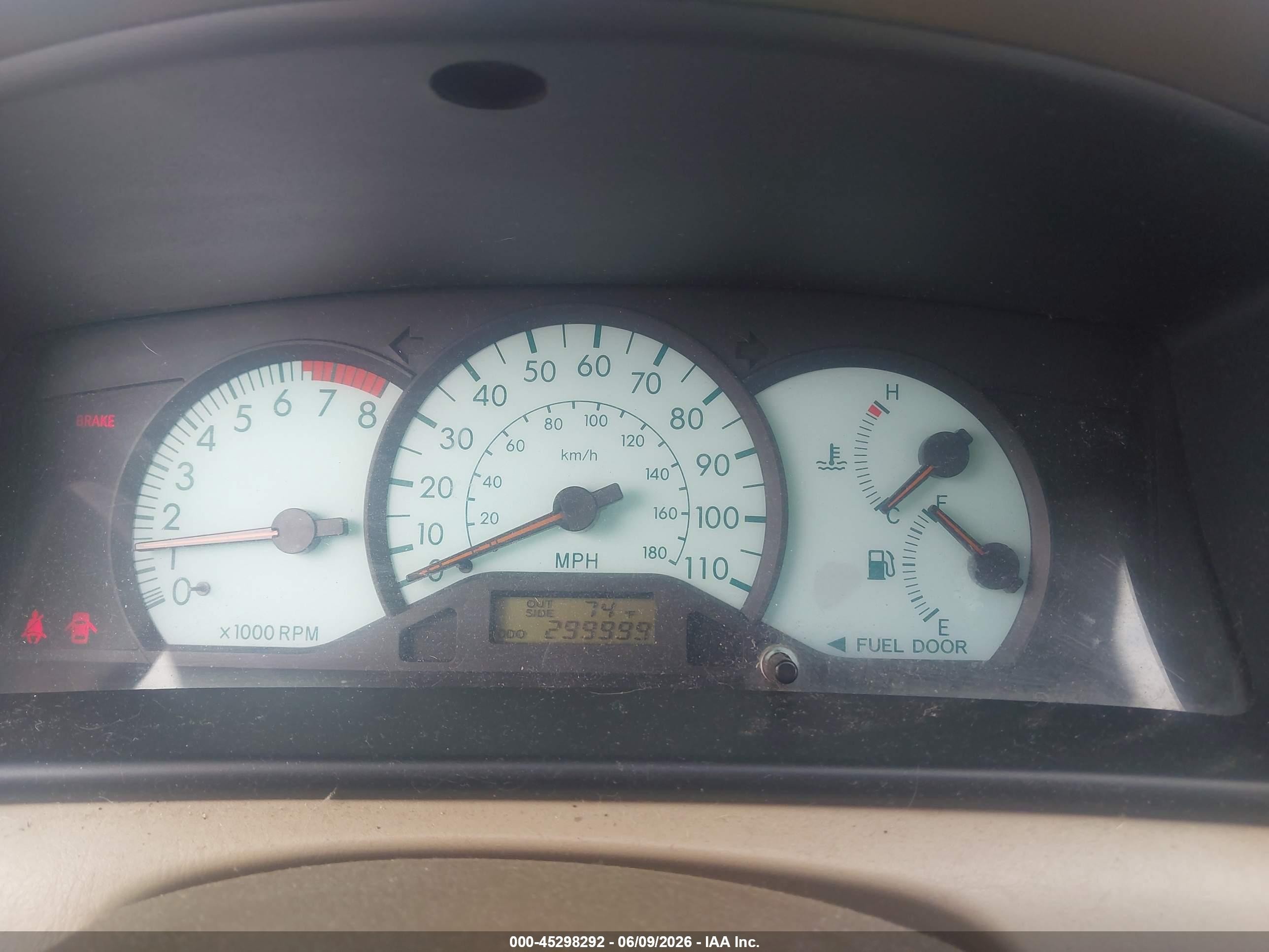 2003 Toyota Corolla Le Gray vin: 2T1BR38E93C096446