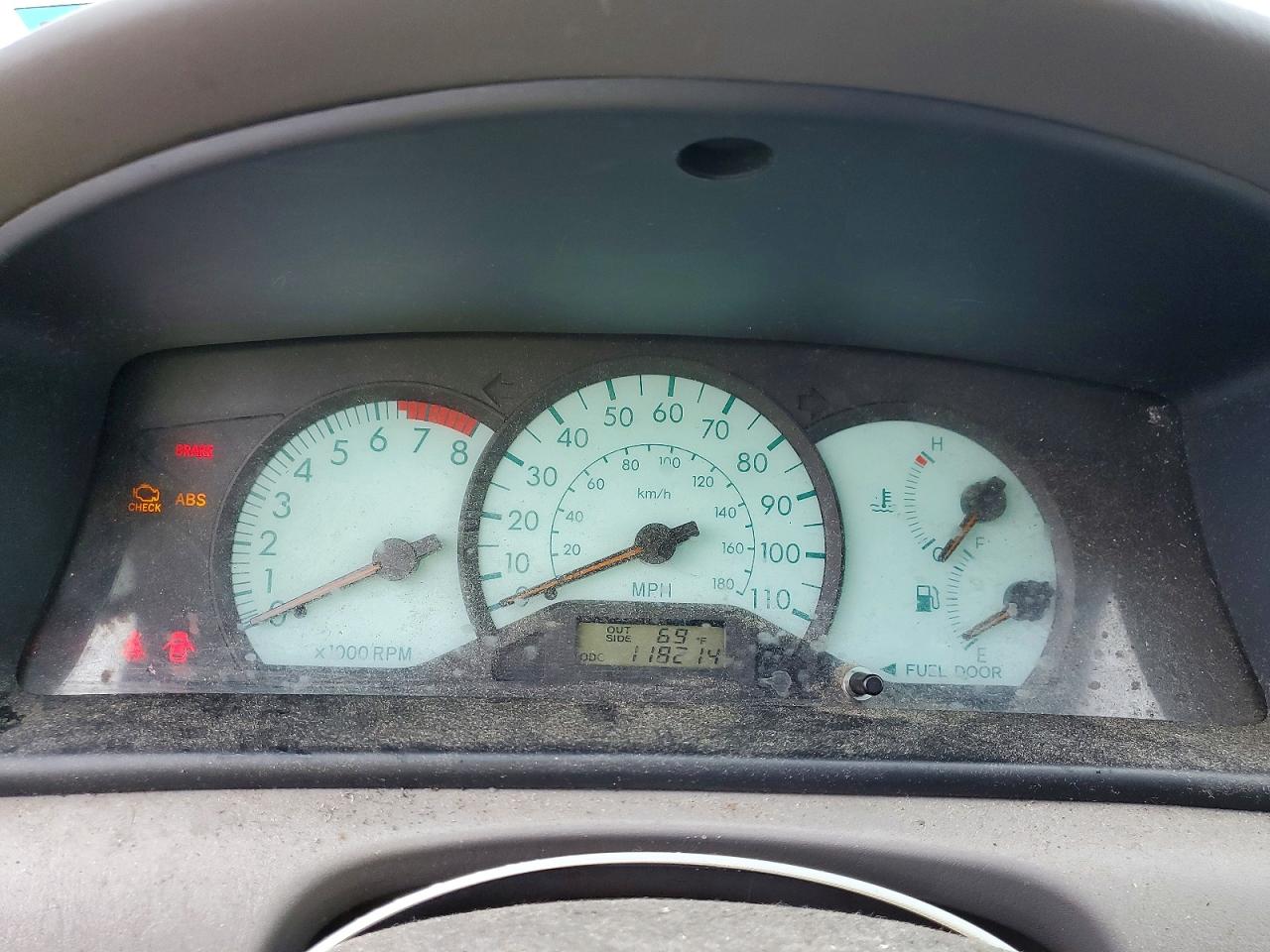 2003 Toyota Corolla Le White vin: 2T1BR38E93C148884