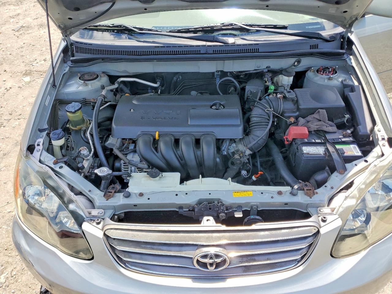 2004 Toyota Corolla Le Silver vin: 2T1BR38EX4C179370
