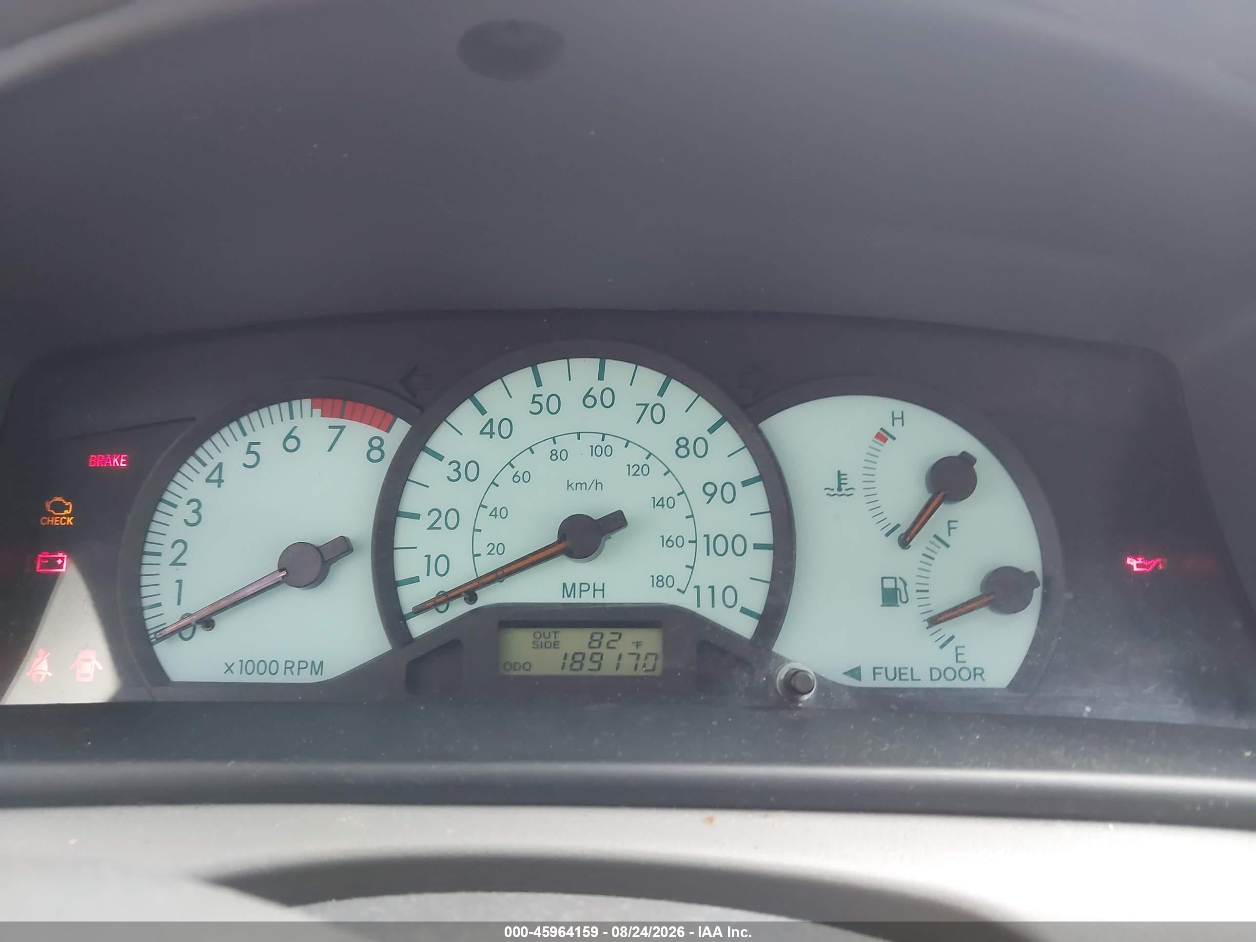 2004 Toyota Corolla Le Silver vin: 2T1BR38EX4C296205