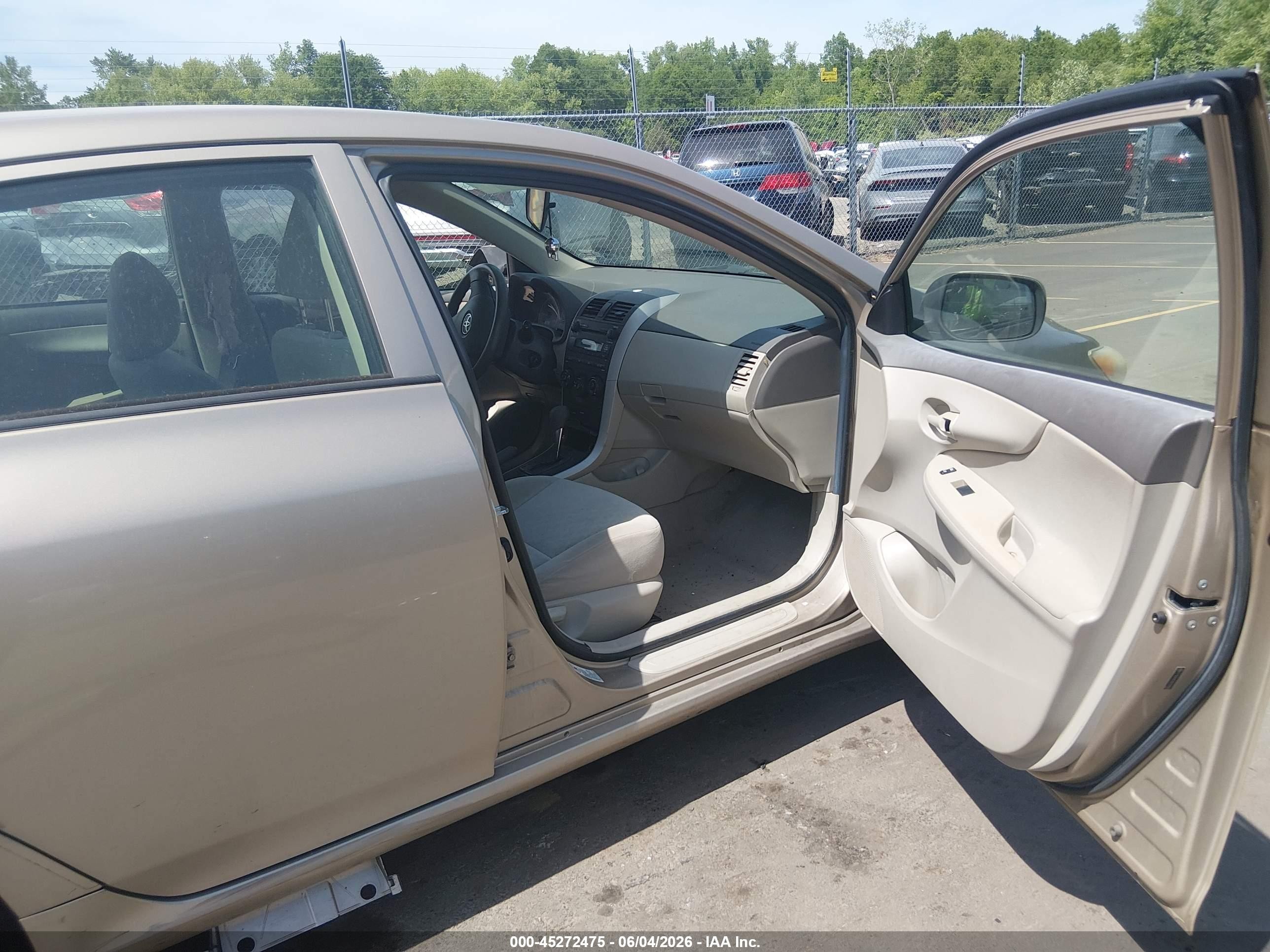 2009 Toyota Corolla Le Gold vin: 2T1BU40E09C029940