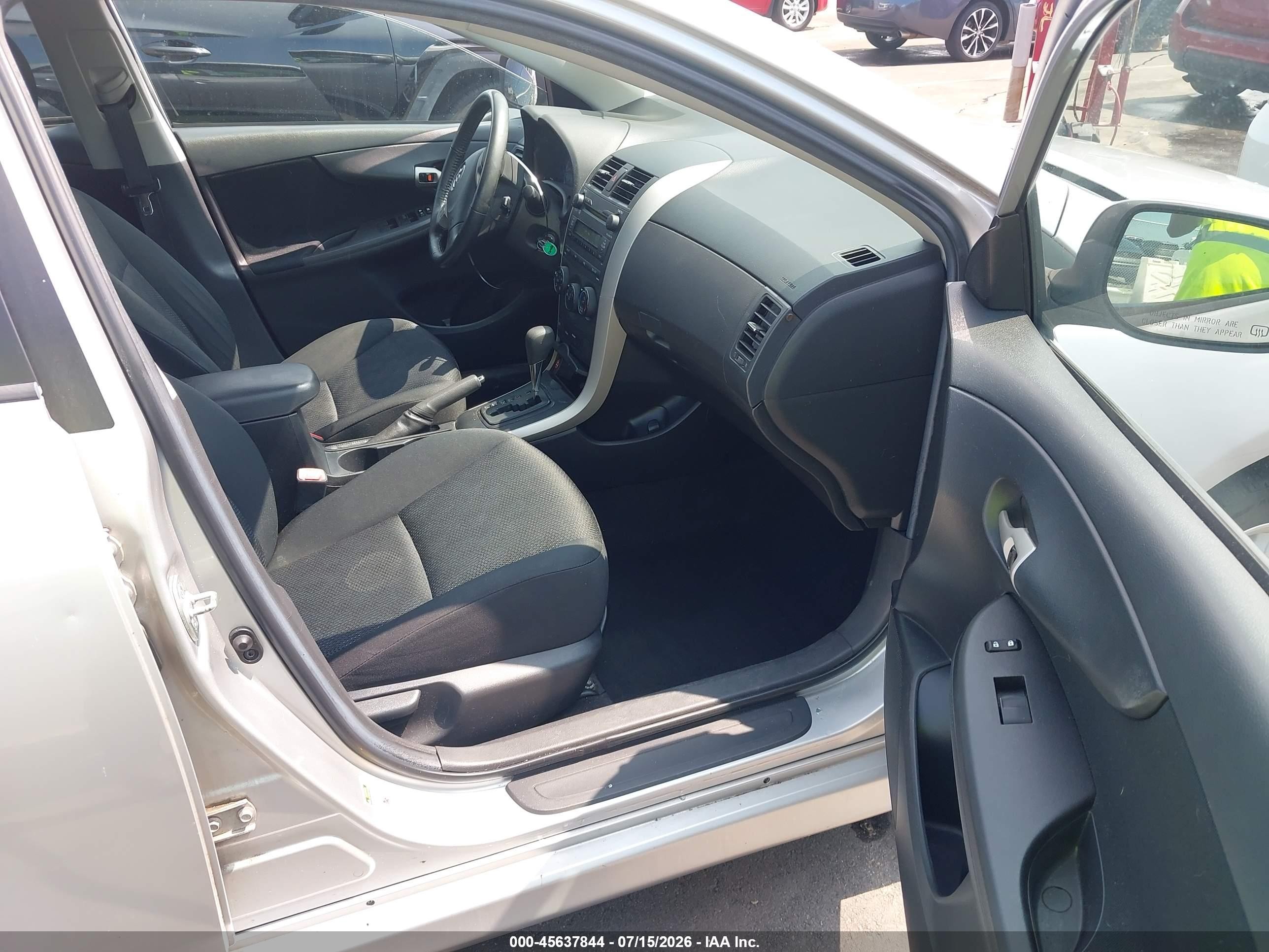 2009 Toyota Corolla S Серый vin: 2T1BU40E09C062517