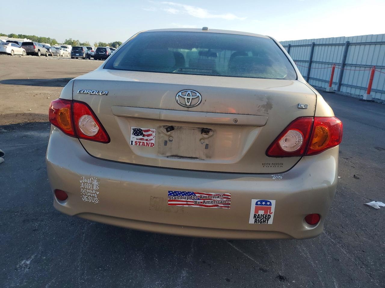 2009 Toyota Corolla Le Beige vin: 2T1BU40E09C157532