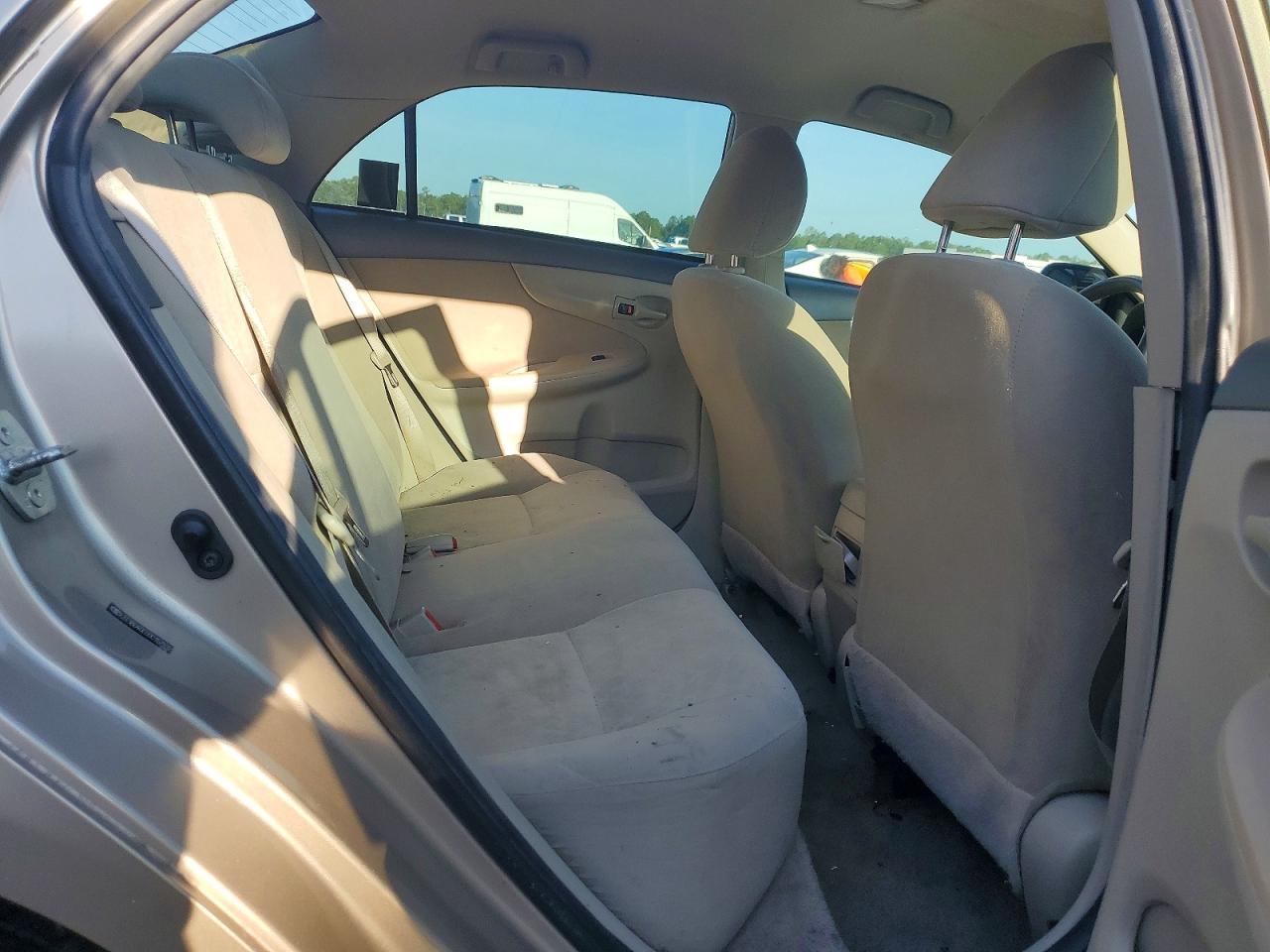 2009 Toyota Corolla Le Beige vin: 2T1BU40E09C157532
