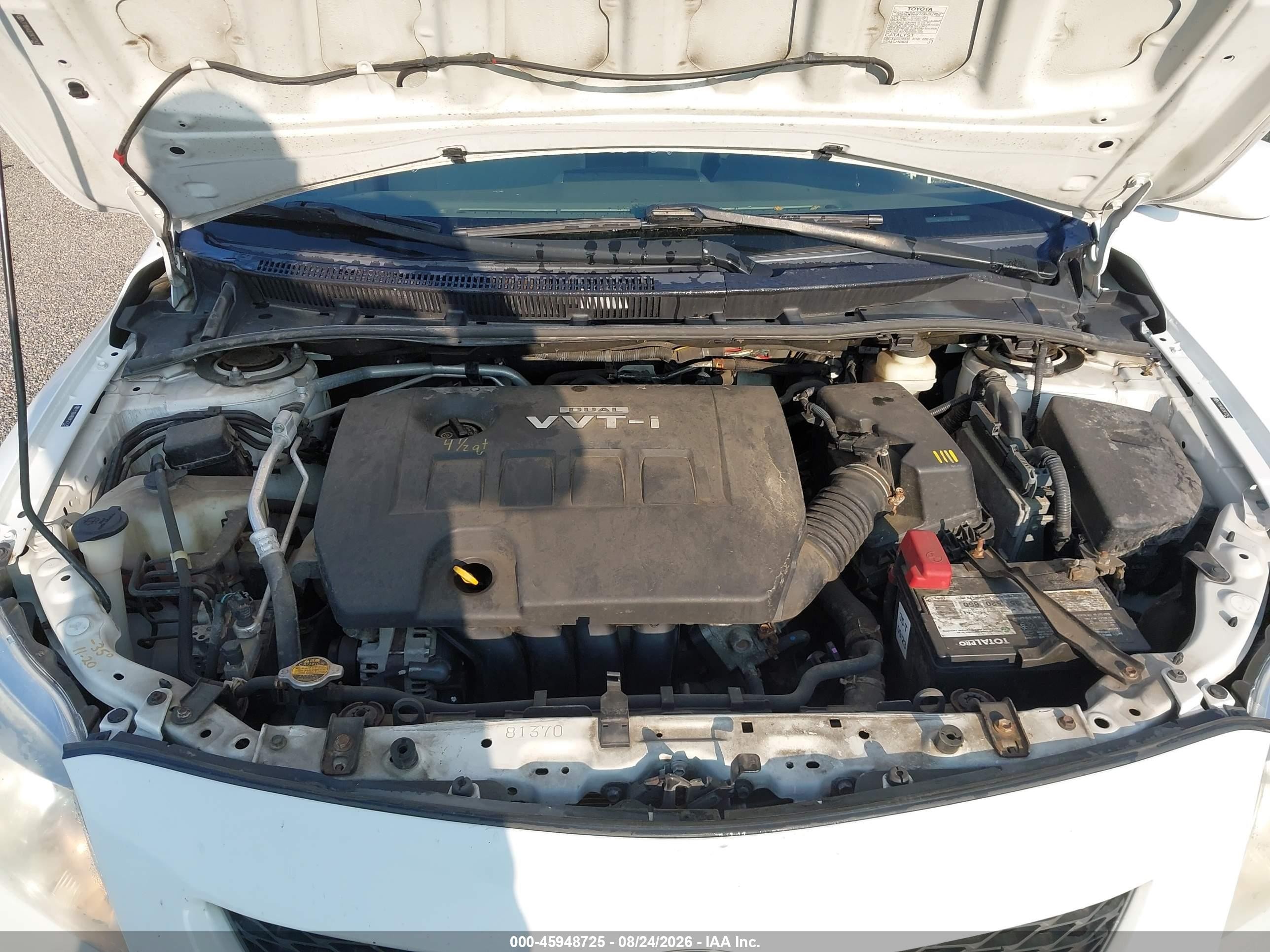 2009 Toyota Corolla Le White vin: 2T1BU40E09C172435
