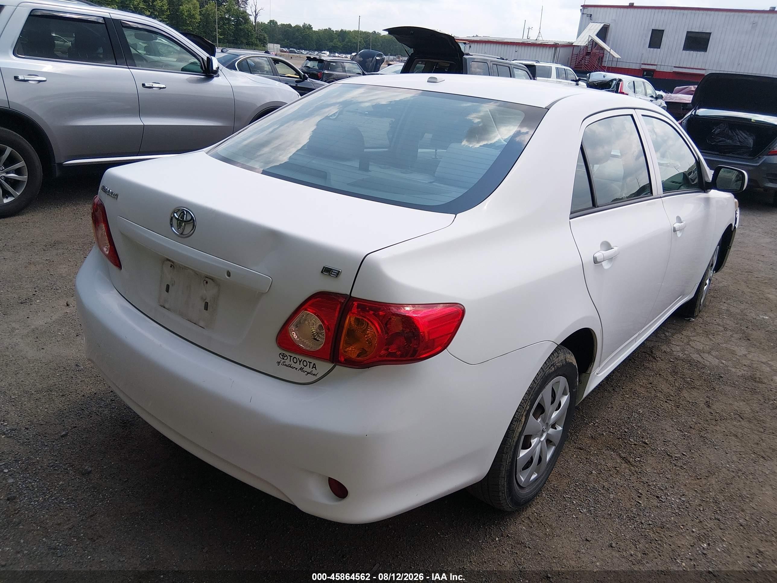 2009 Toyota Corolla Le White vin: 2T1BU40E09C178428
