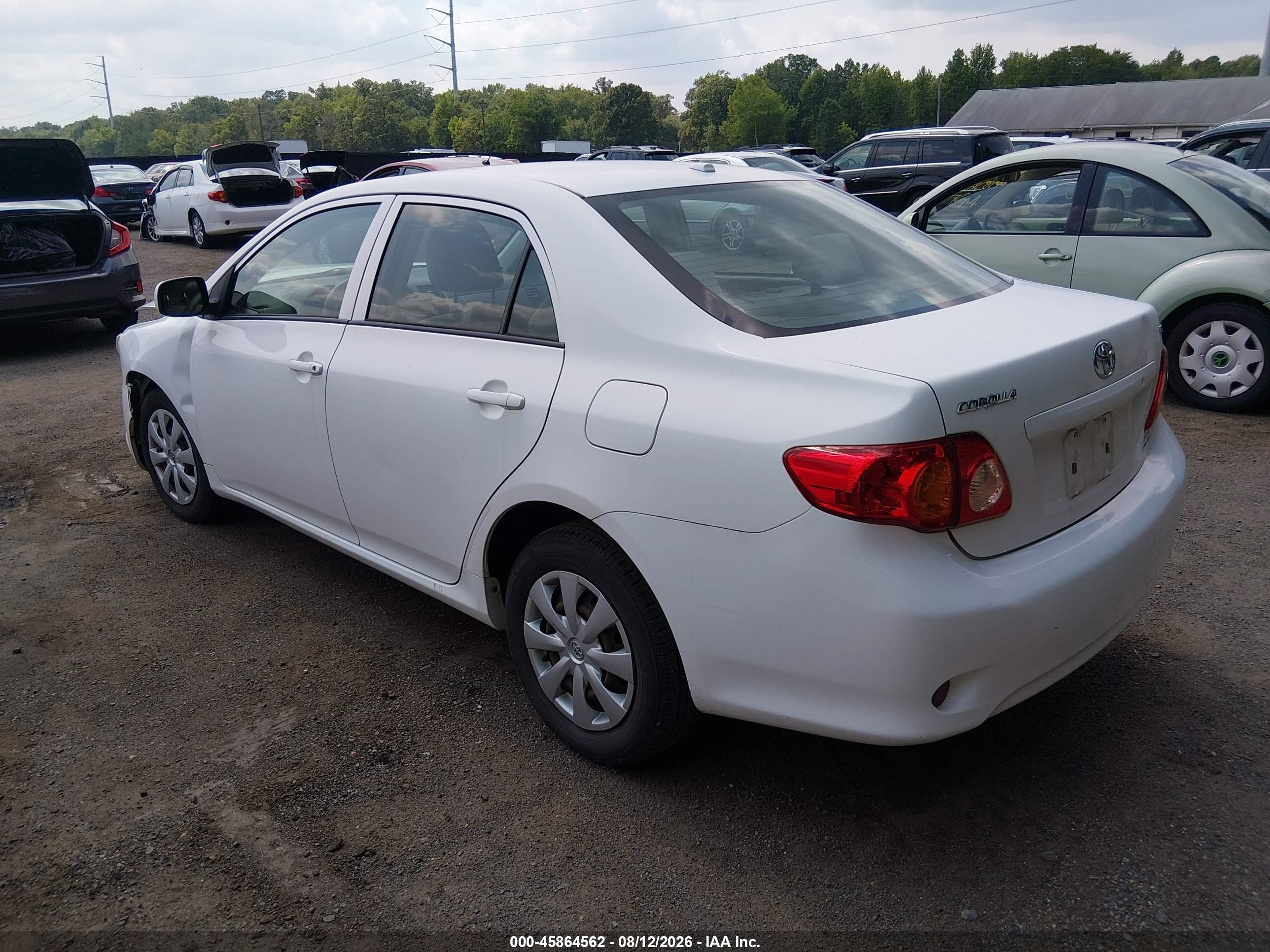 2009 Toyota Corolla Le White vin: 2T1BU40E09C178428