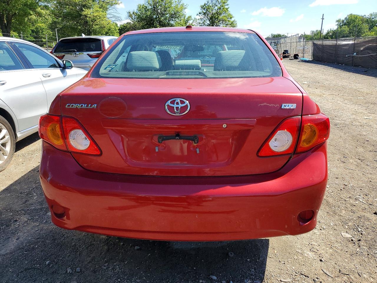 2009 Toyota Corolla Base Red vin: 2T1BU40E19C058024
