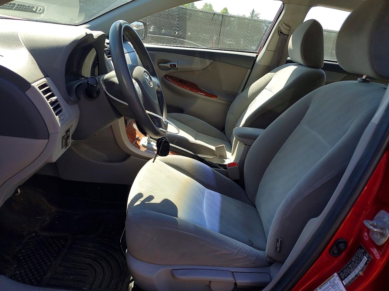 2009 Toyota Corolla Base Red vin: 2T1BU40E19C058024