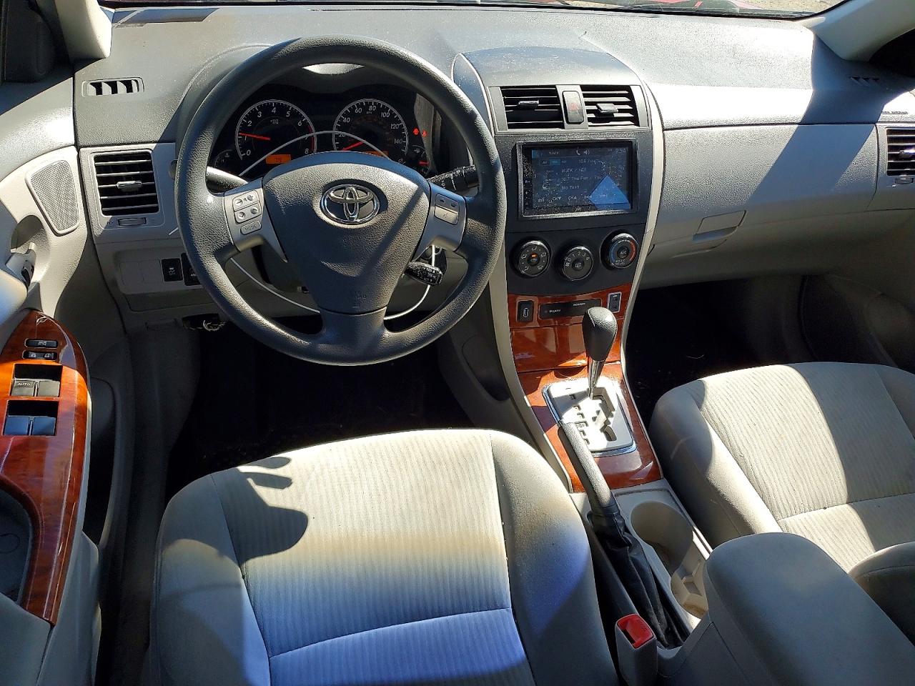 2009 Toyota Corolla Base Red vin: 2T1BU40E19C058024