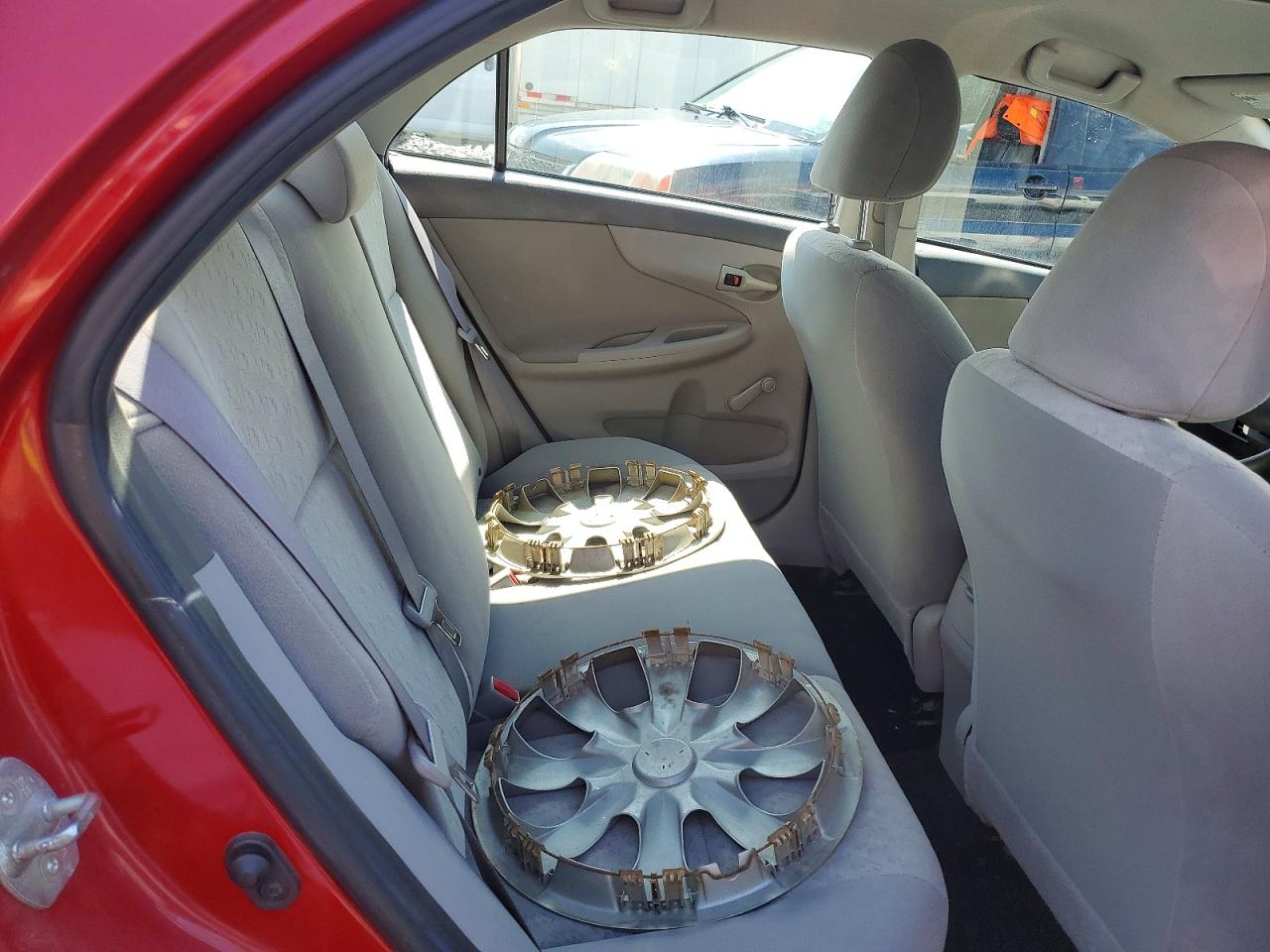 2009 Toyota Corolla Base Red vin: 2T1BU40E19C129500