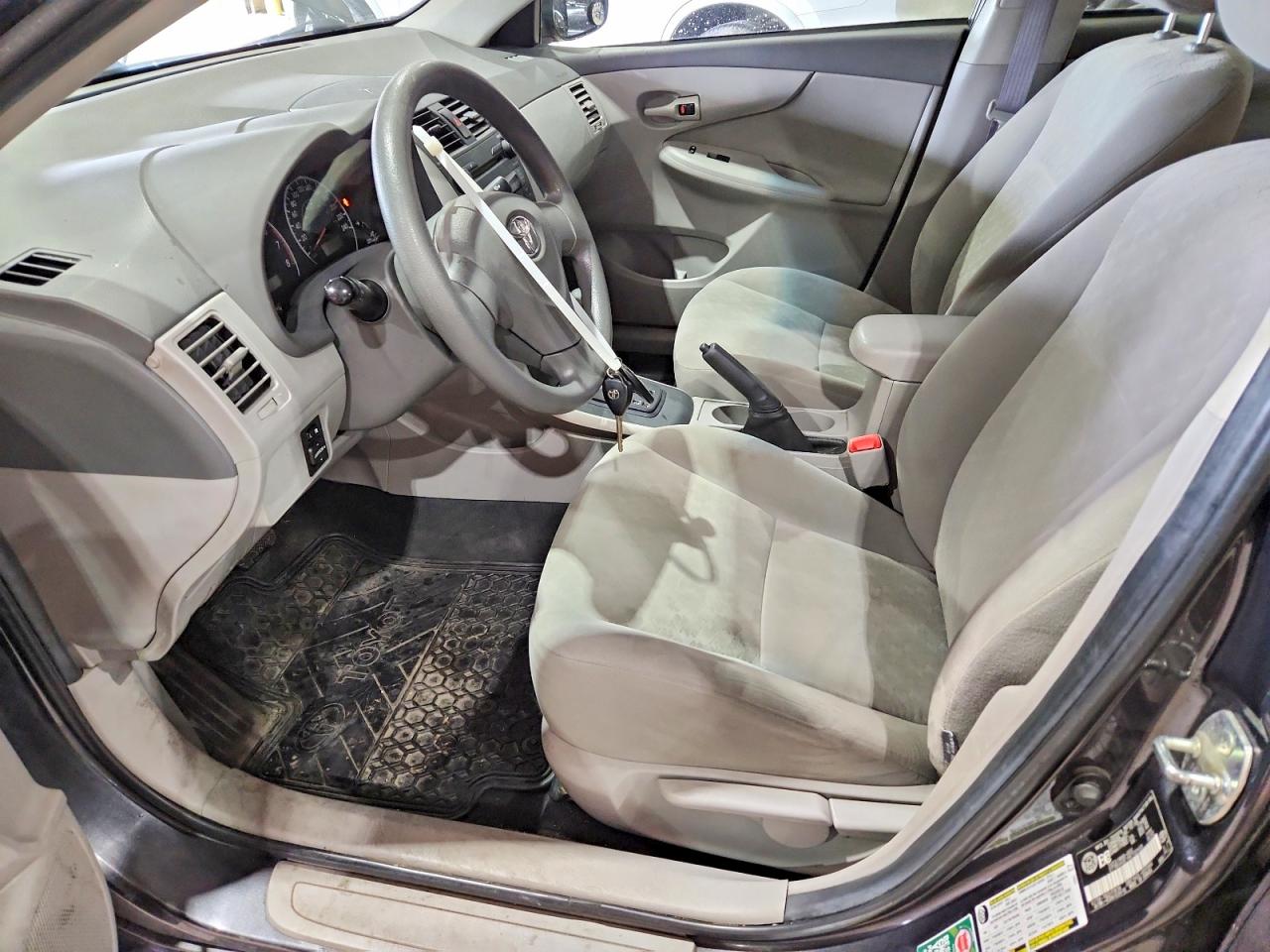 2009 Toyota Corolla Base Gray vin: 2T1BU40E19C132400