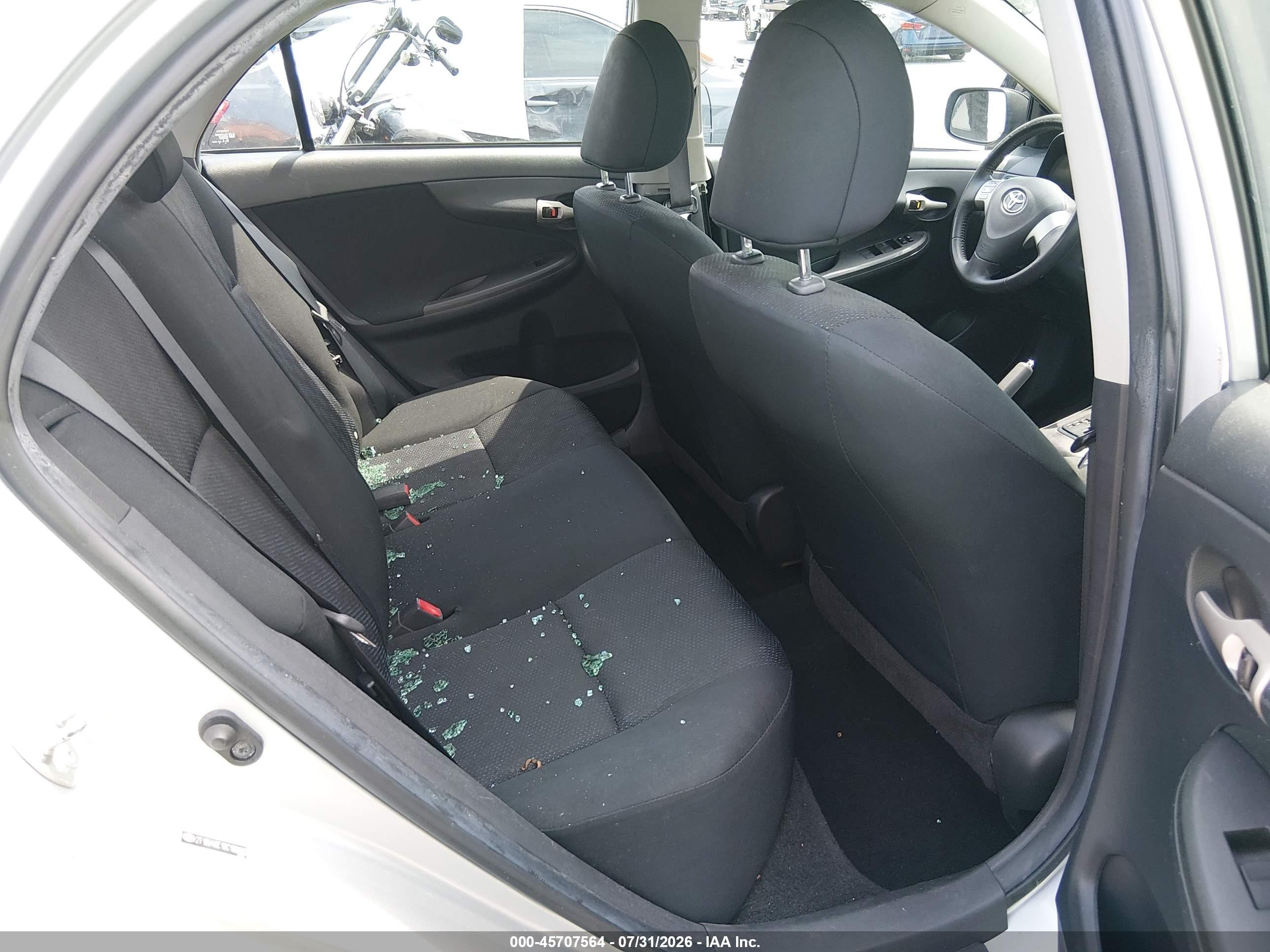 2009 Toyota Corolla S Silver vin: 2T1BU40E19C160083