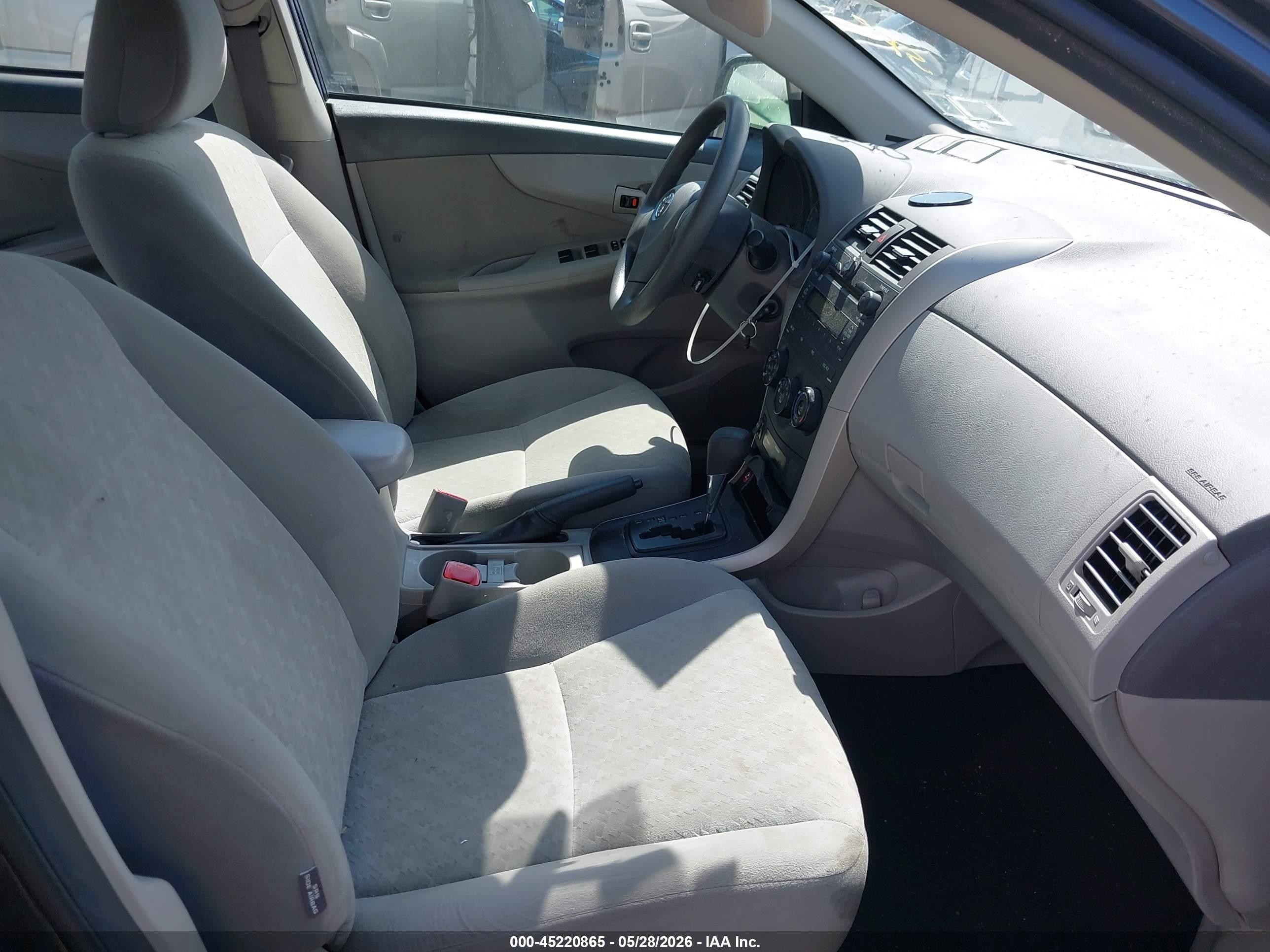 2009 Toyota Corolla Le Gray vin: 2T1BU40E19C183914