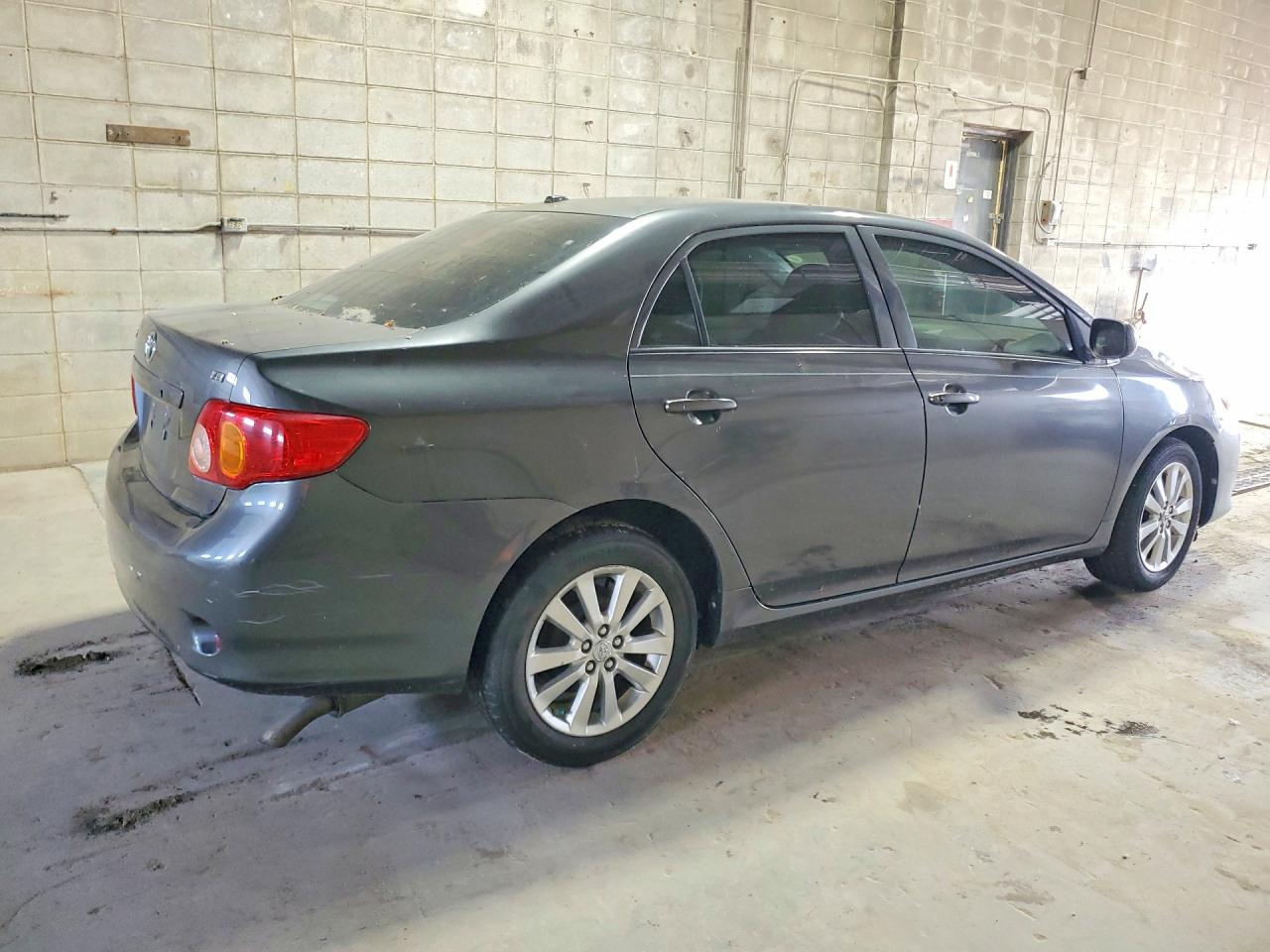 2009 Toyota Corolla Le Gray vin: 2T1BU40E29C018972