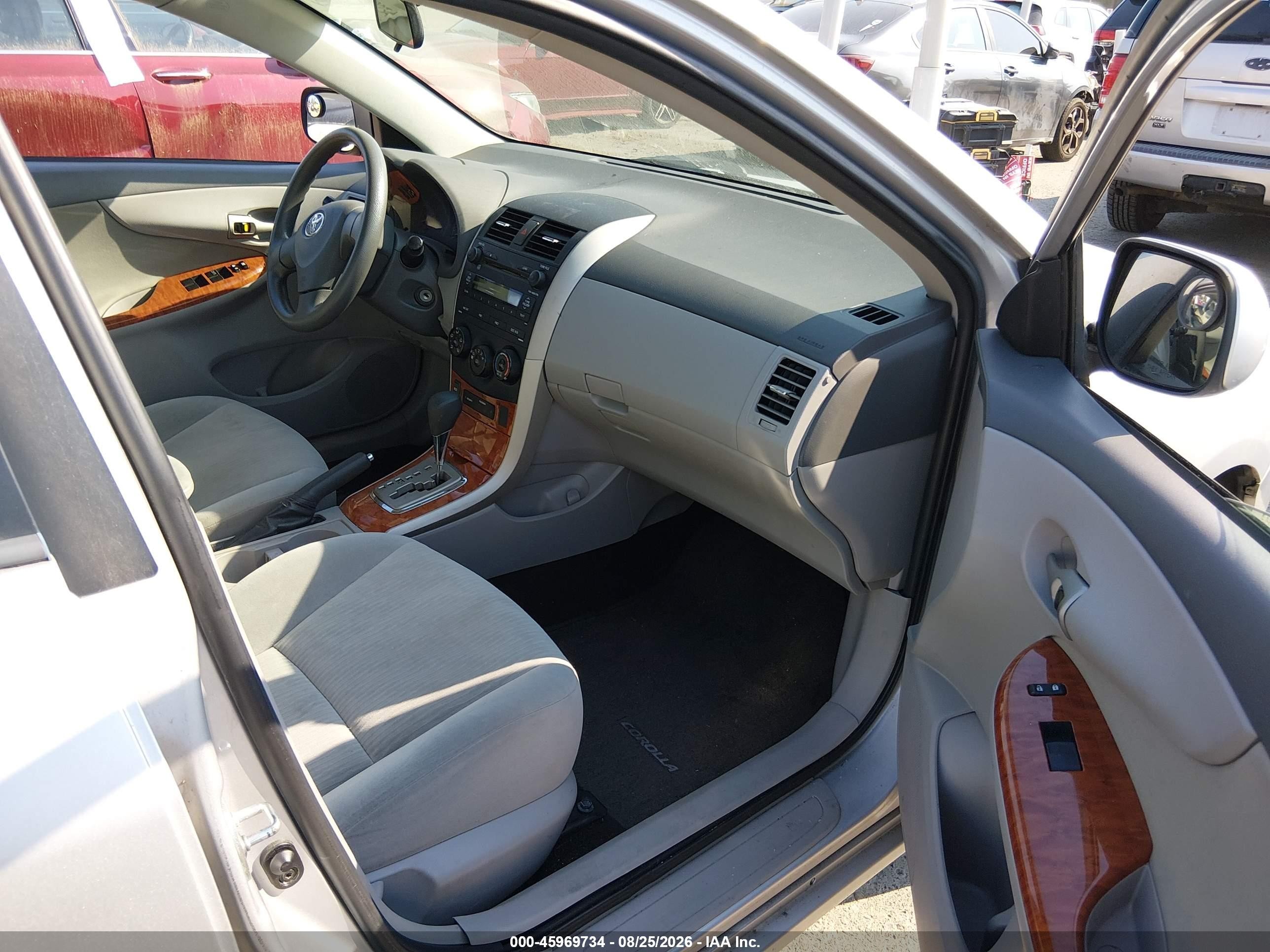 2009 Toyota Corolla Xle Серебряный vin: 2T1BU40E29C109224