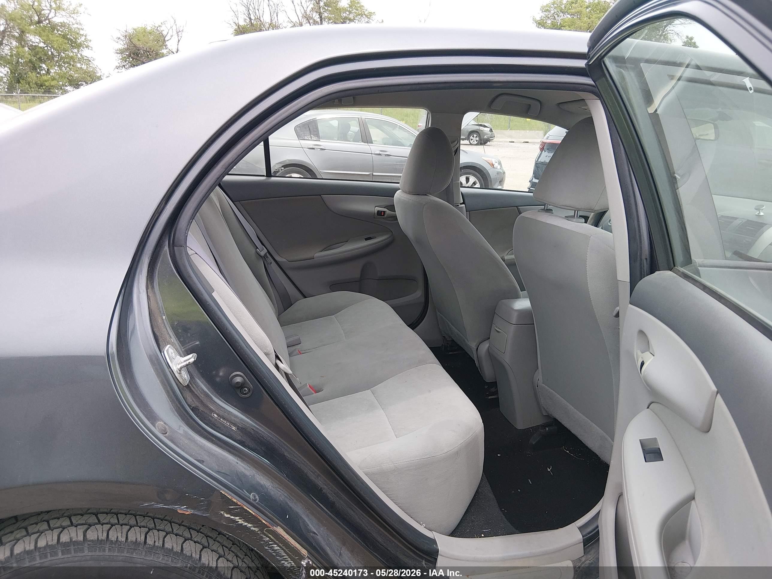 2009 Toyota Corolla Le Gray vin: 2T1BU40E29C116481