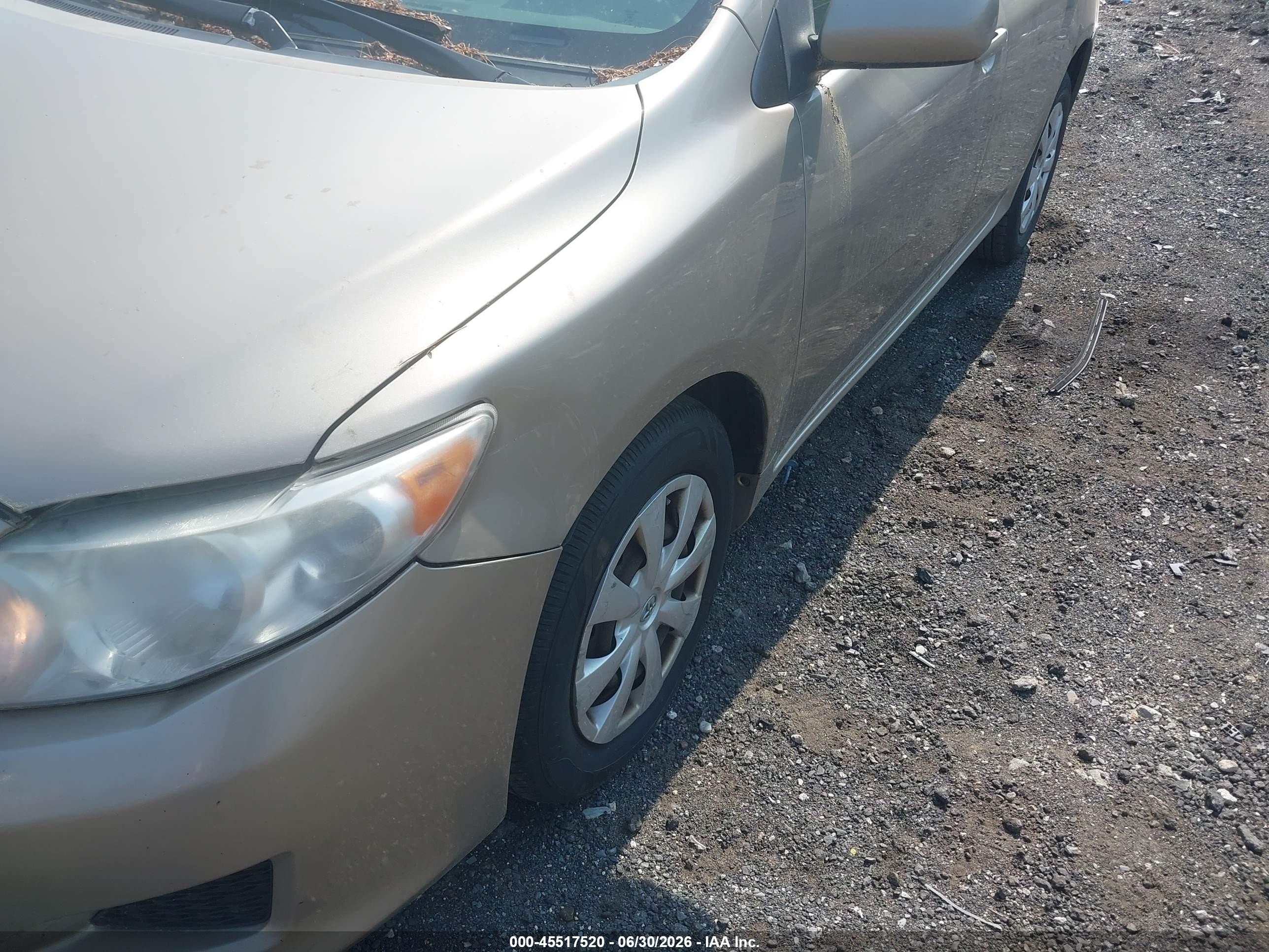 2009 Toyota Corolla Le Gold vin: 2T1BU40E29C131191