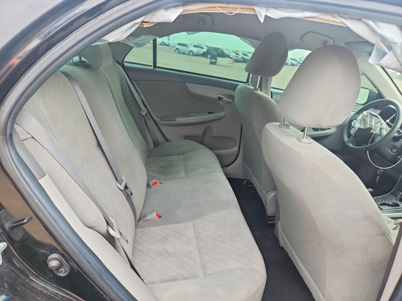 2009 Toyota Corolla Base Black vin: 2T1BU40E39C049616
