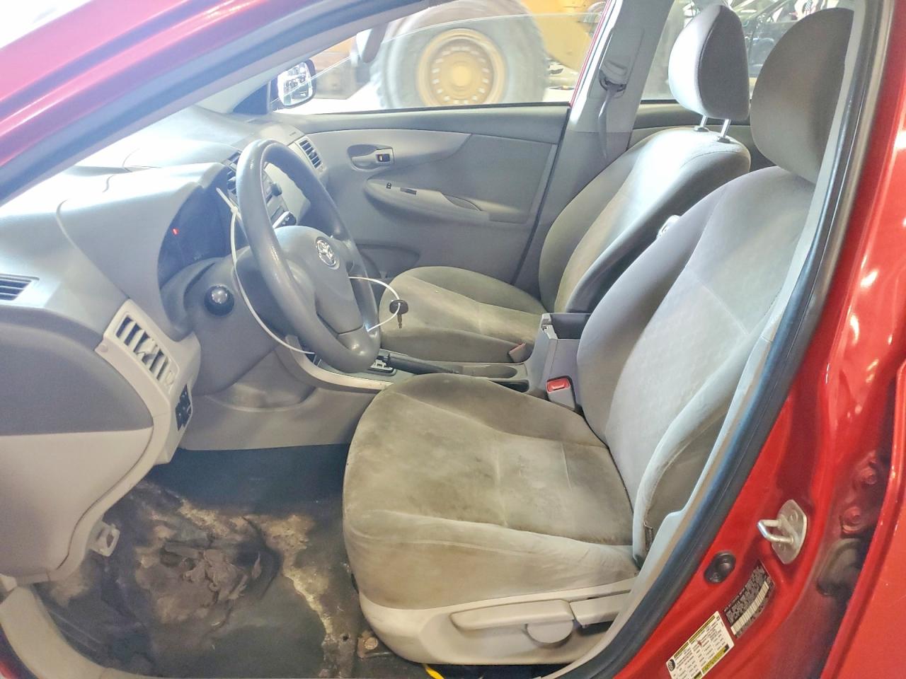 2009 Toyota Corolla Le Red vin: 2T1BU40E39C111208