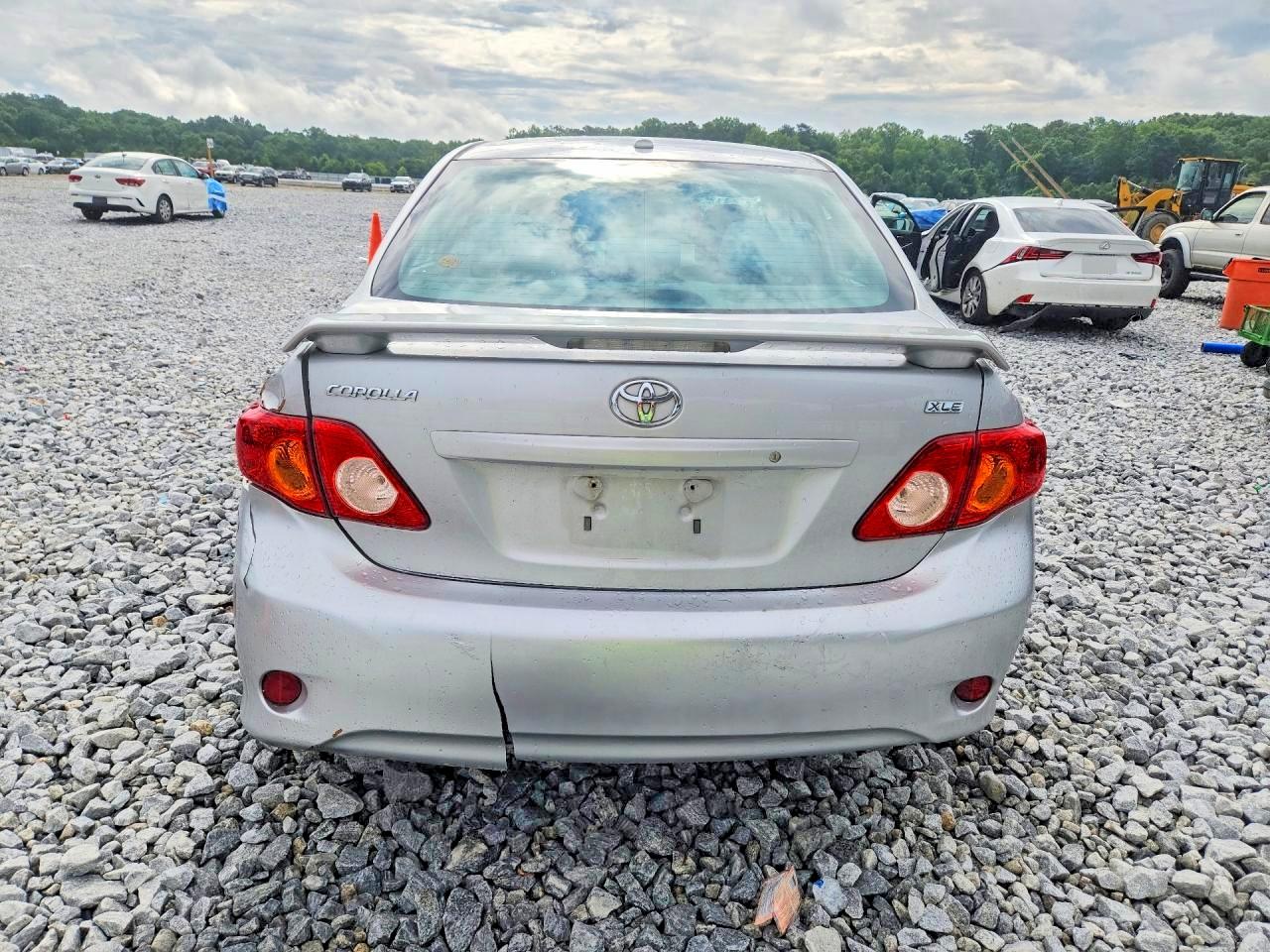 2009 Toyota Corolla Xle Silver vin: 2T1BU40E39C130003