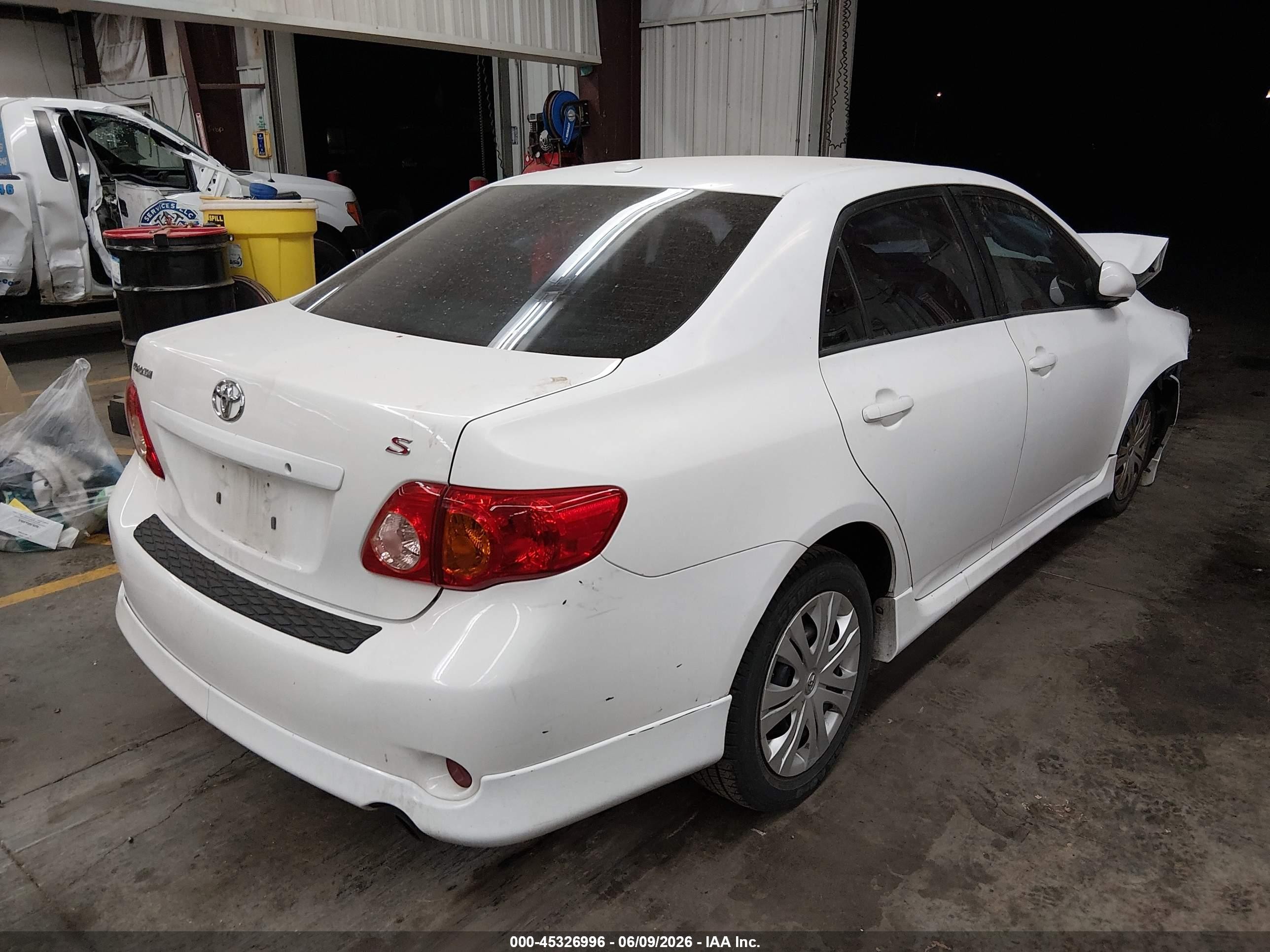 2009 Toyota Corolla S White vin: 2T1BU40E39C149358