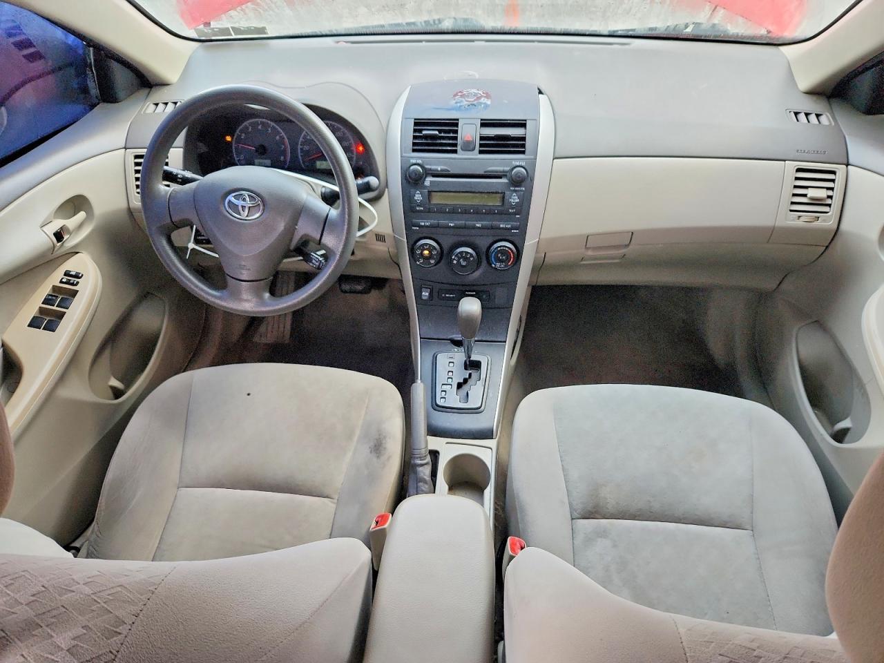 2009 Toyota Corolla Le Red vin: 2T1BU40E49C031755