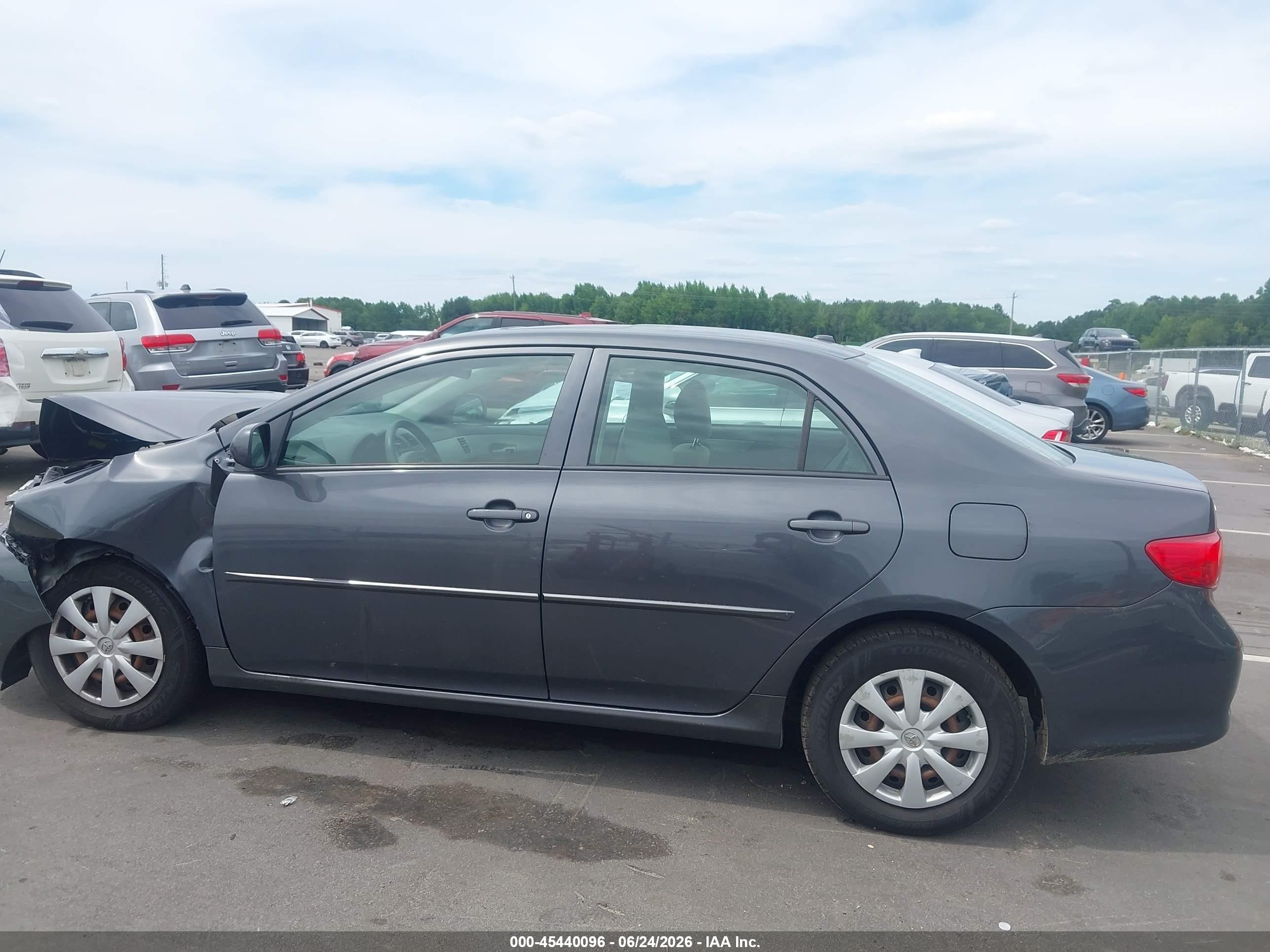 2009 Toyota Corolla Le Gray vin: 2T1BU40E49C042948