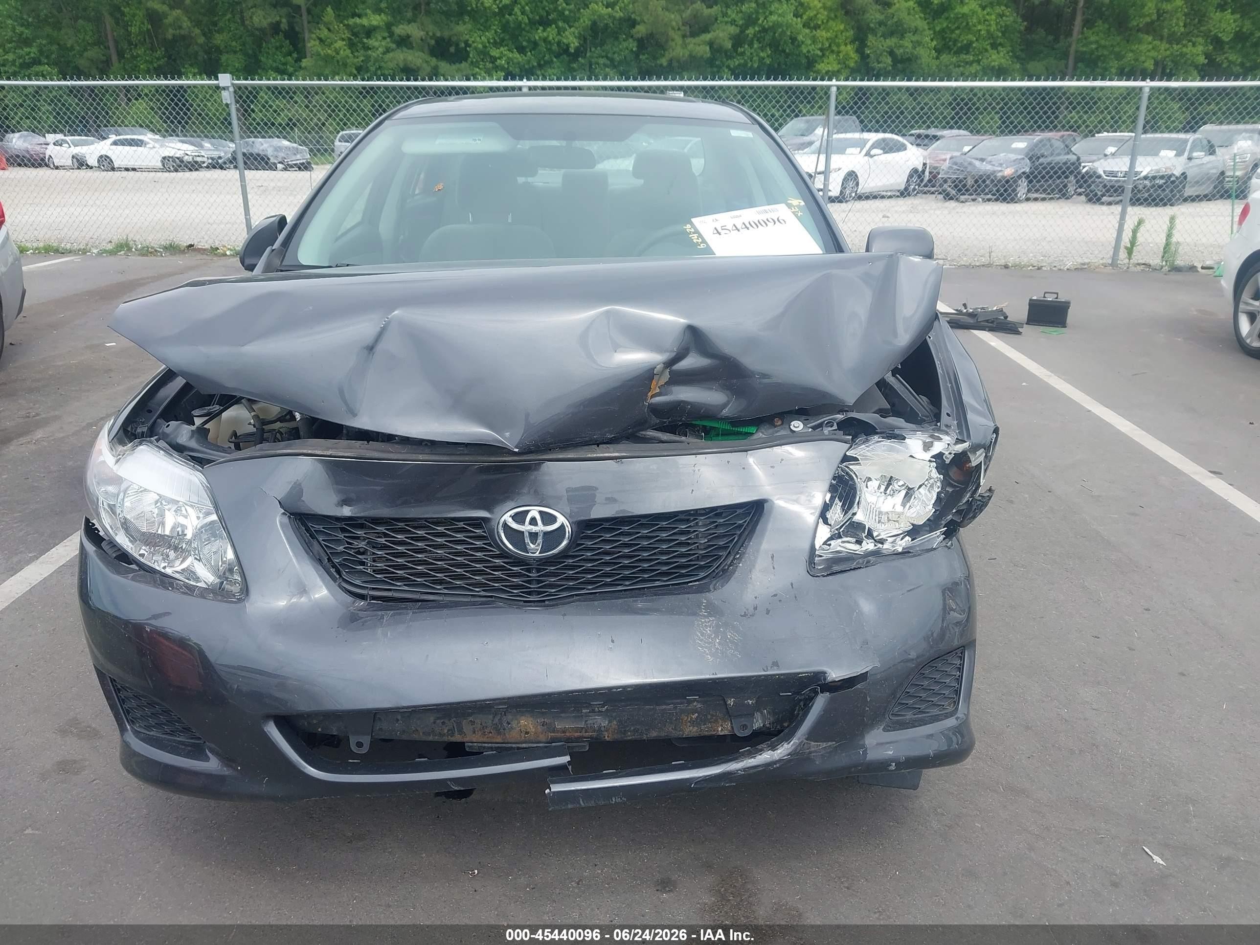 2009 Toyota Corolla Le Gray vin: 2T1BU40E49C042948