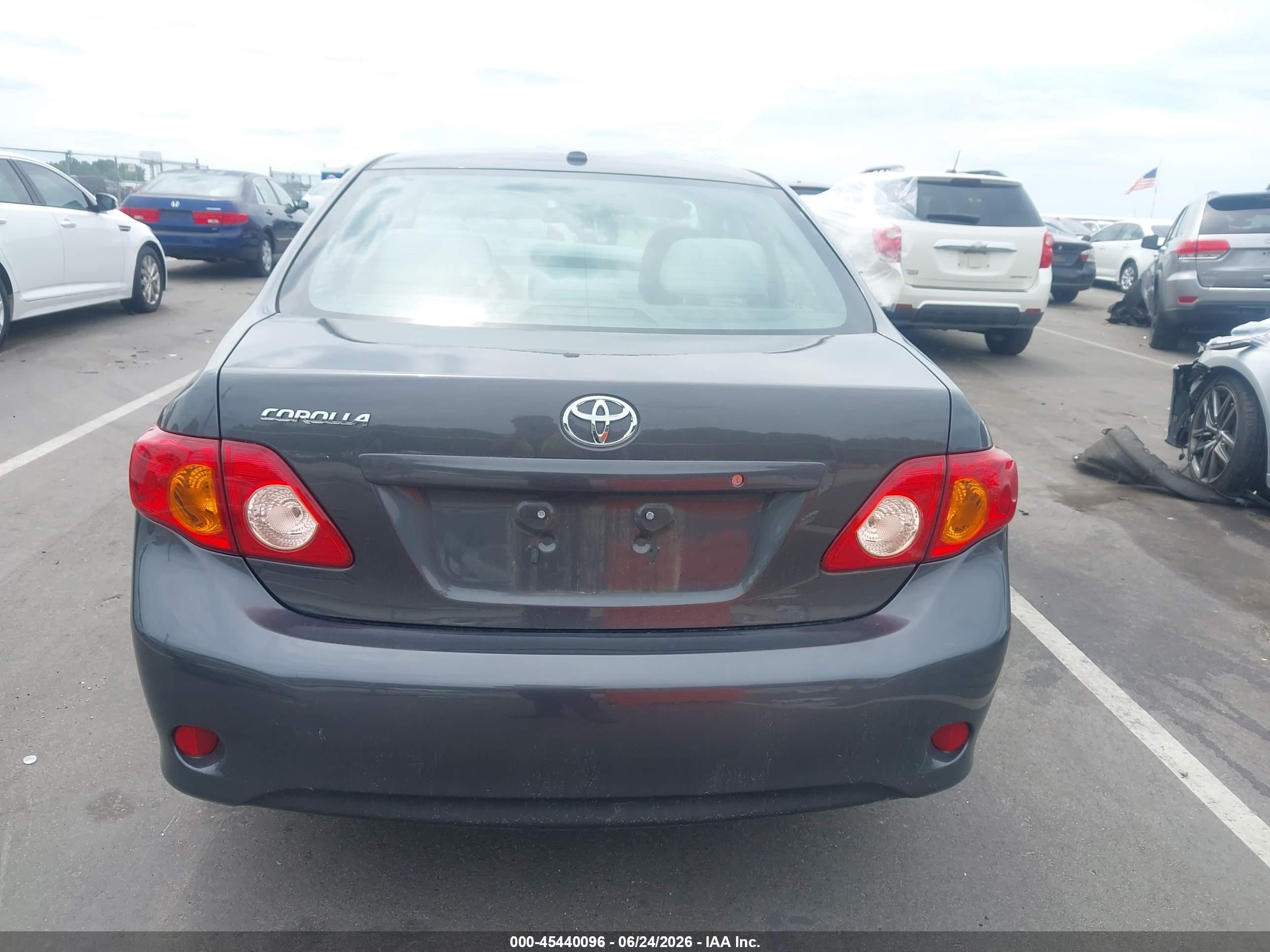 2009 Toyota Corolla Le Gray vin: 2T1BU40E49C042948