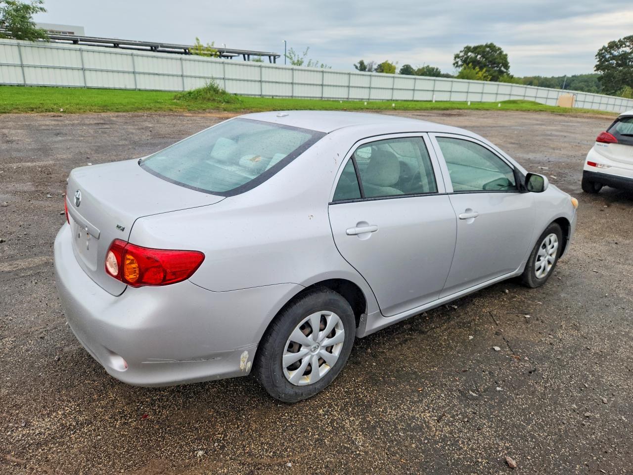 2009 Toyota Corolla Le Silver vin: 2T1BU40E49C105496