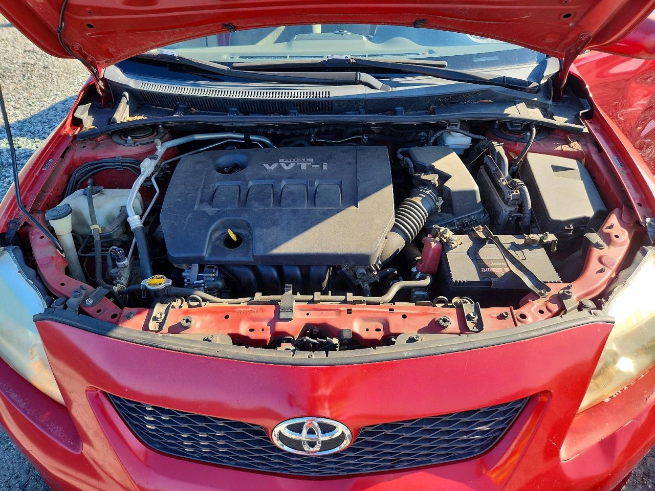2009 Toyota Corolla Le Red vin: 2T1BU40E49C113355