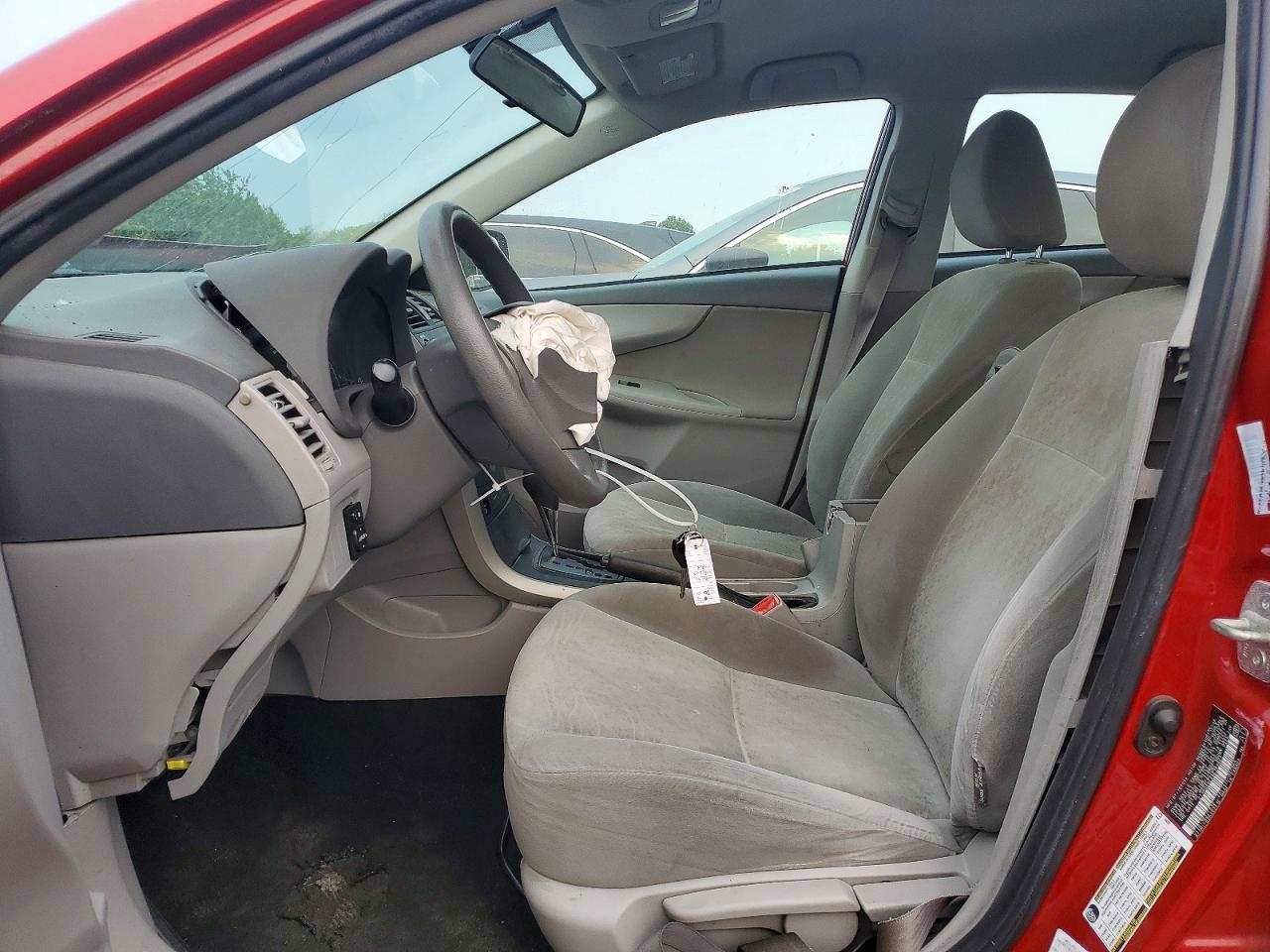 2009 Toyota Corolla Le Red vin: 2T1BU40E49C162667