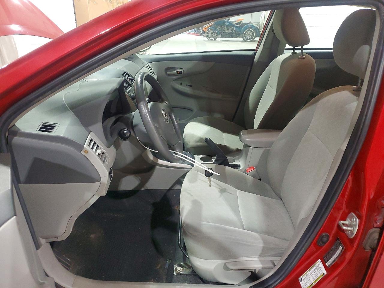 2009 Toyota Corolla Le Red vin: 2T1BU40E59C034406