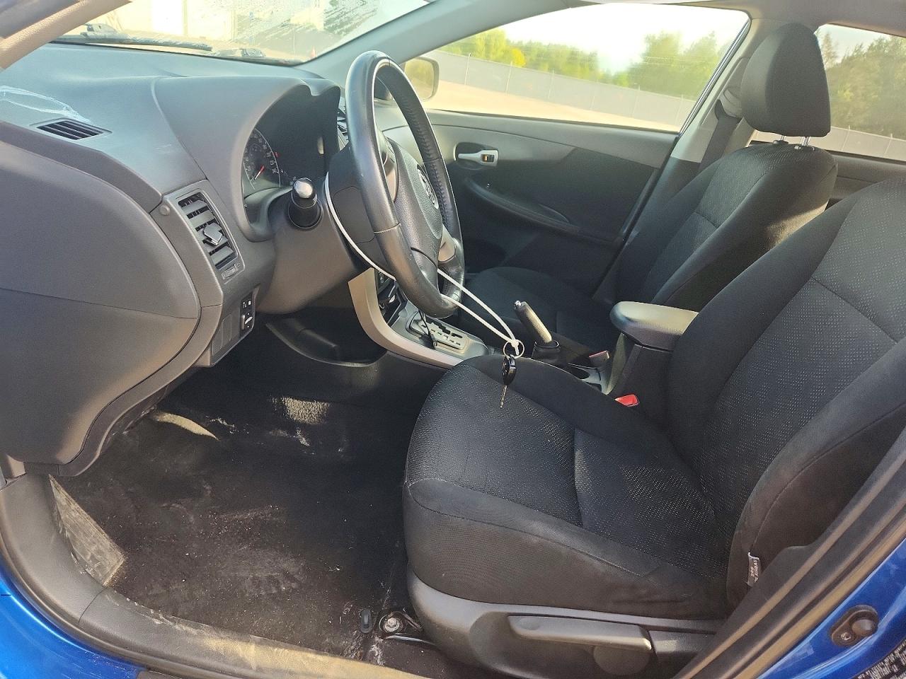 2009 Toyota Corolla Base Blue vin: 2T1BU40E59C089681