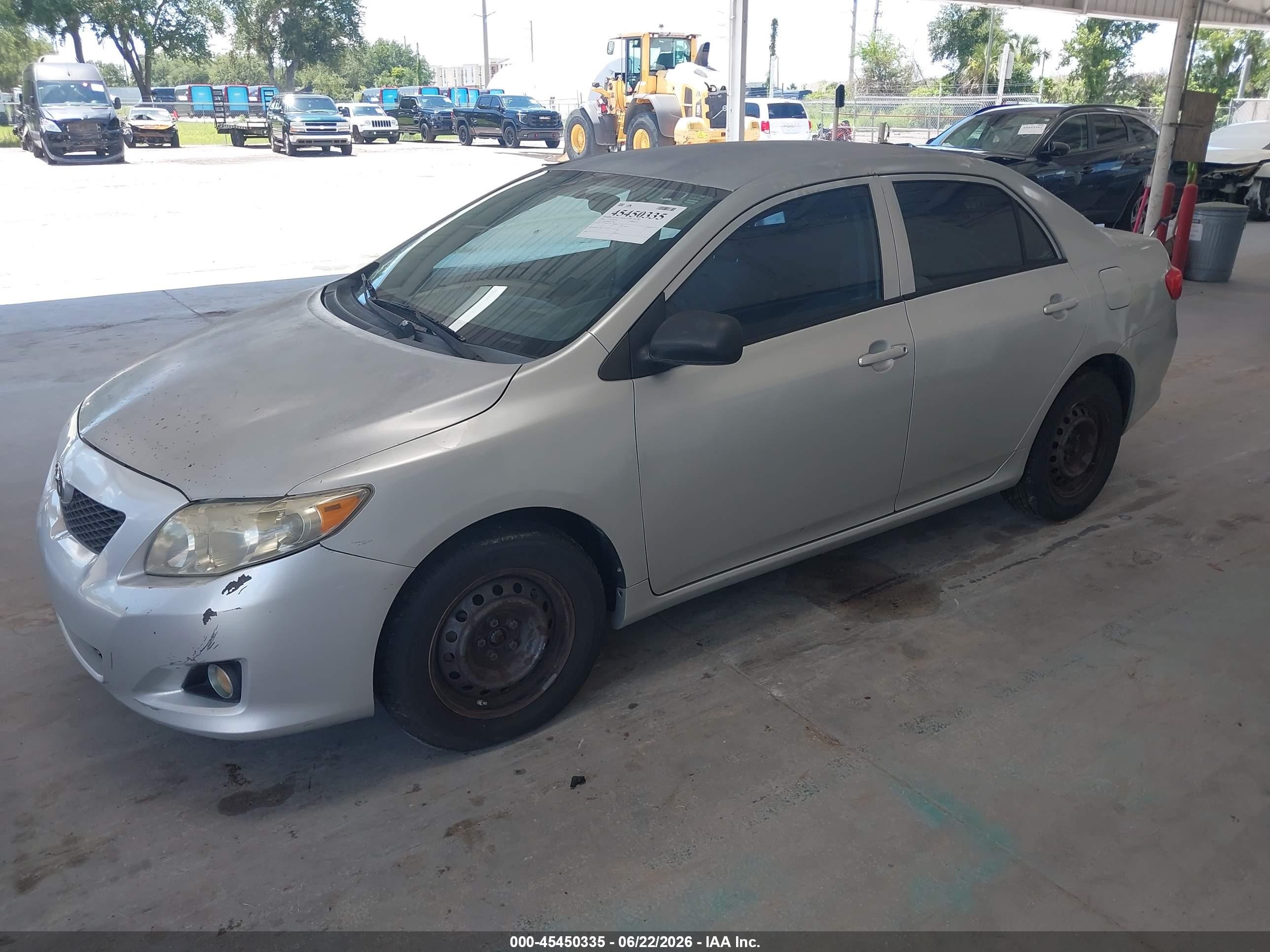 2009 Toyota Corolla   Silver vin: 2T1BU40E59C113865