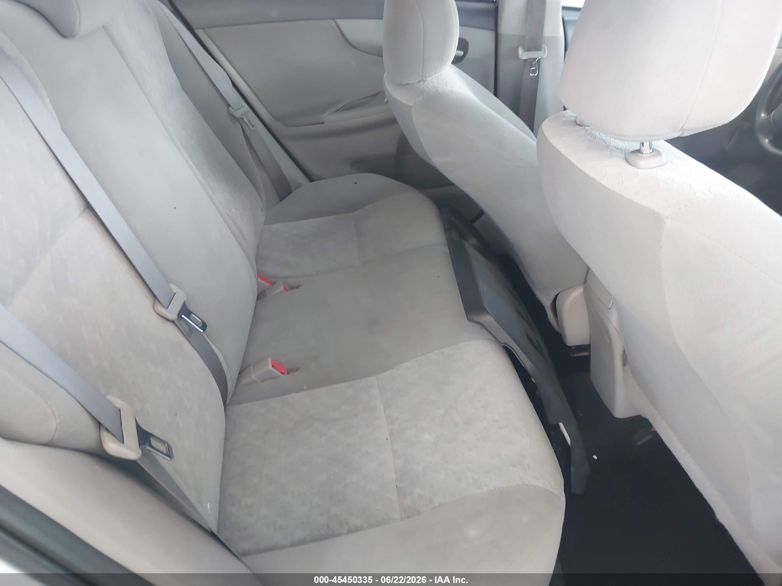 2009 Toyota Corolla   Silver vin: 2T1BU40E59C113865