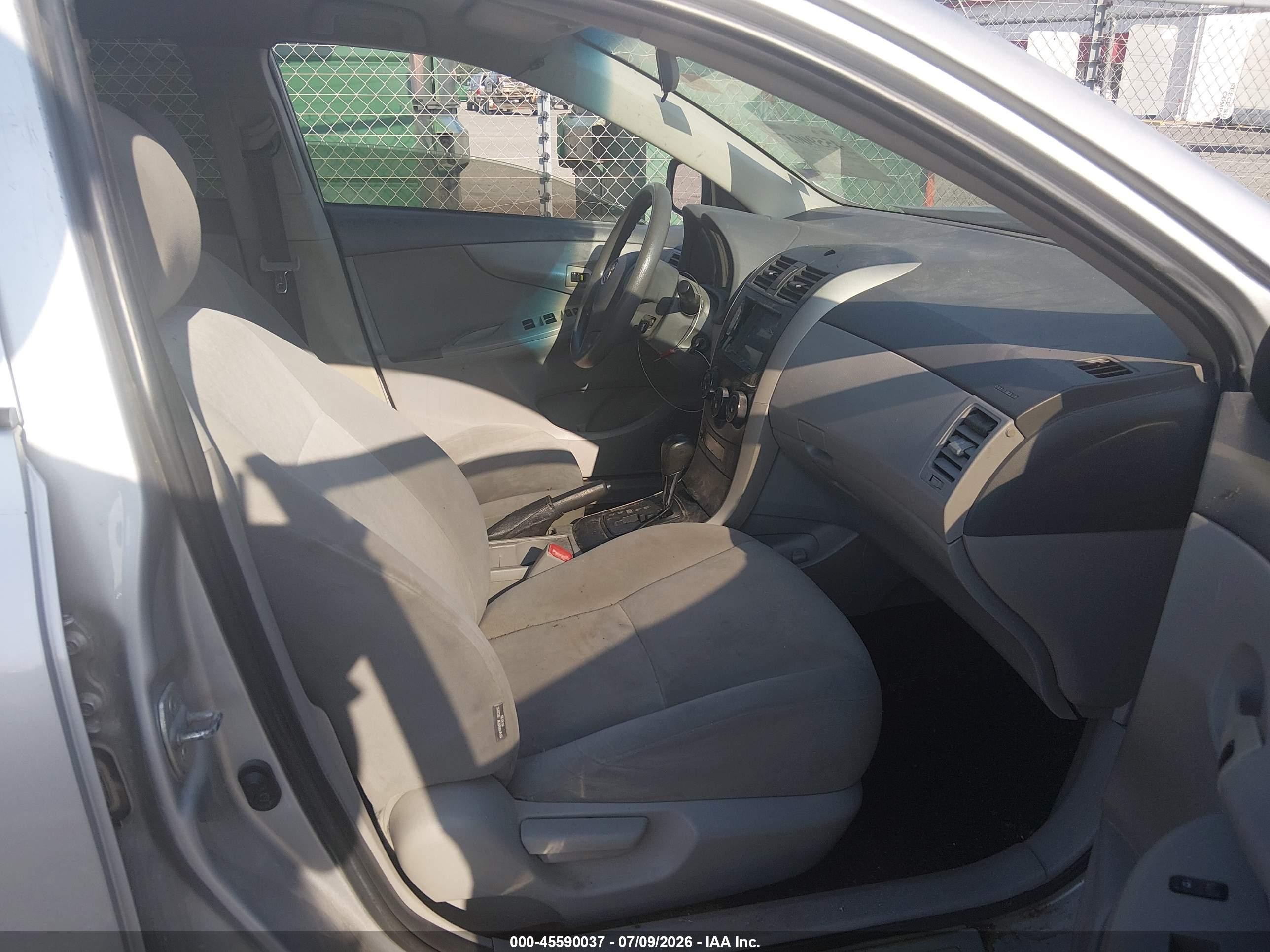 2009 Toyota Corolla Le Silver vin: 2T1BU40E59C126468
