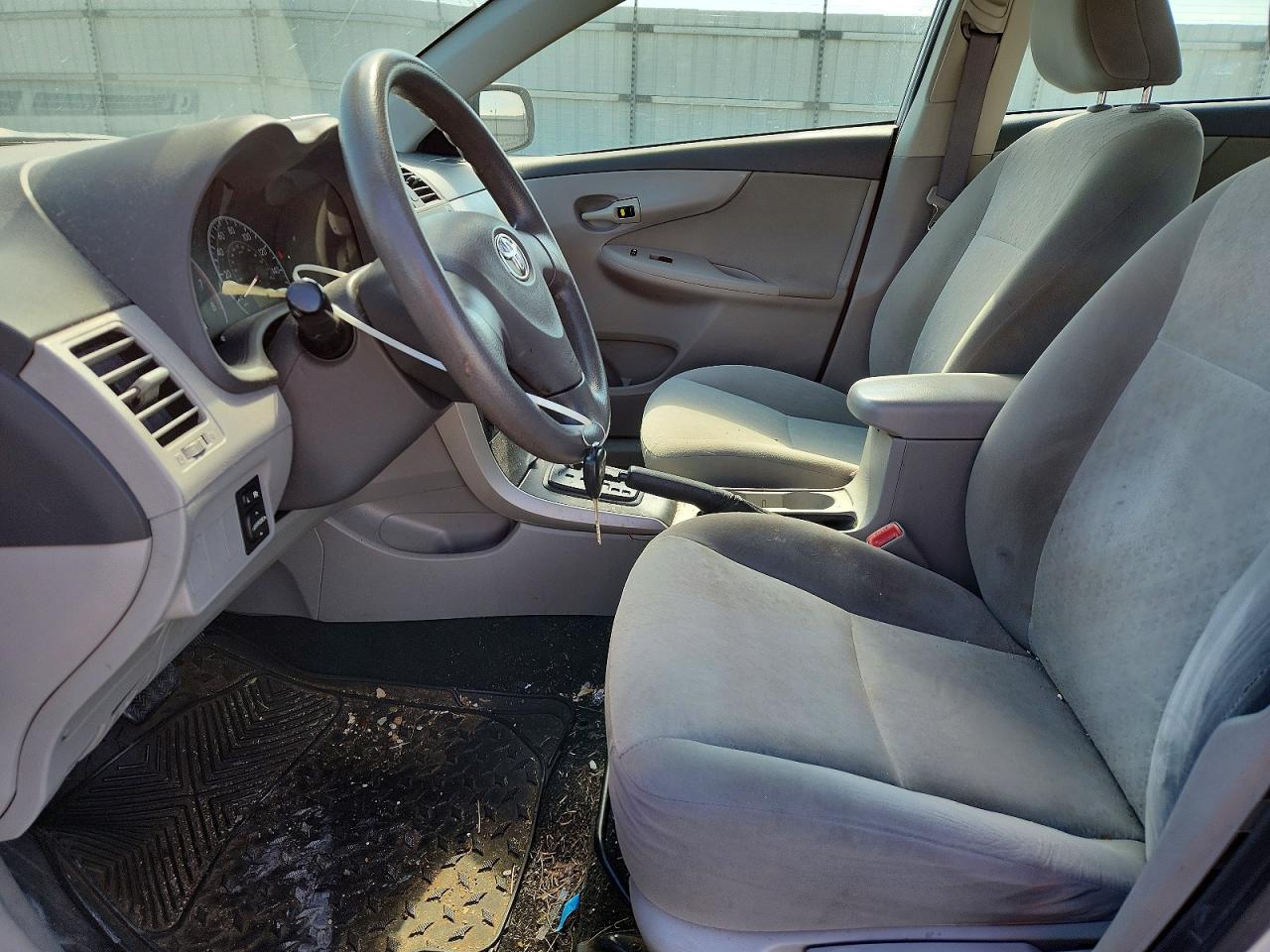 2009 Toyota Corolla Le Silver vin: 2T1BU40E59C163522