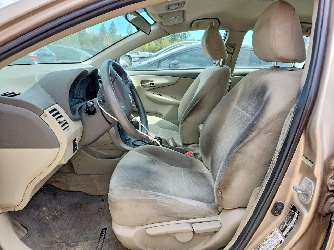 2009 Toyota Corolla Base Gold vin: 2T1BU40E59C186279