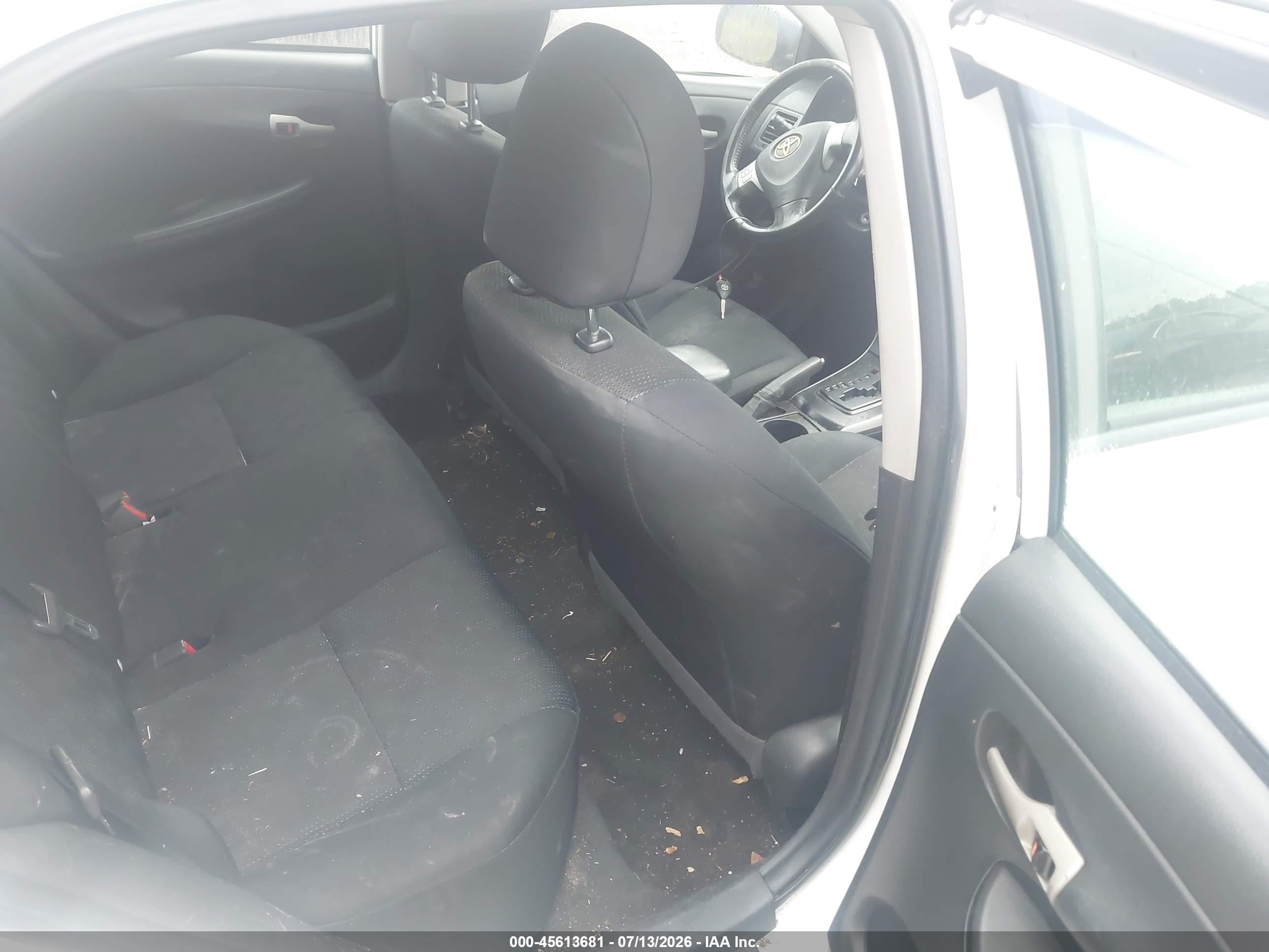 2009 Toyota Corolla S White vin: 2T1BU40E69C028324