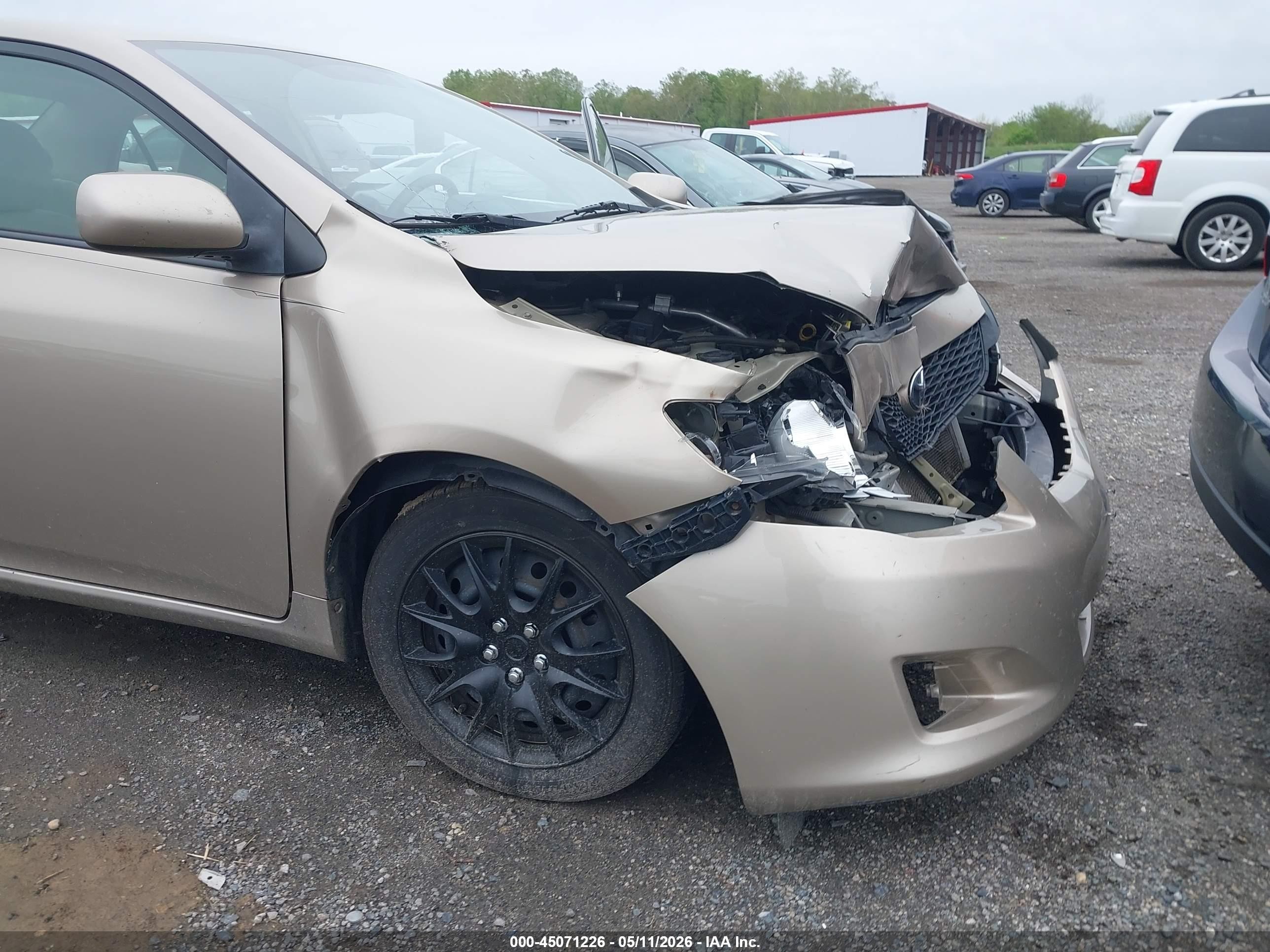 2009 Toyota Corolla Xle Gold vin: 2T1BU40E69C030283