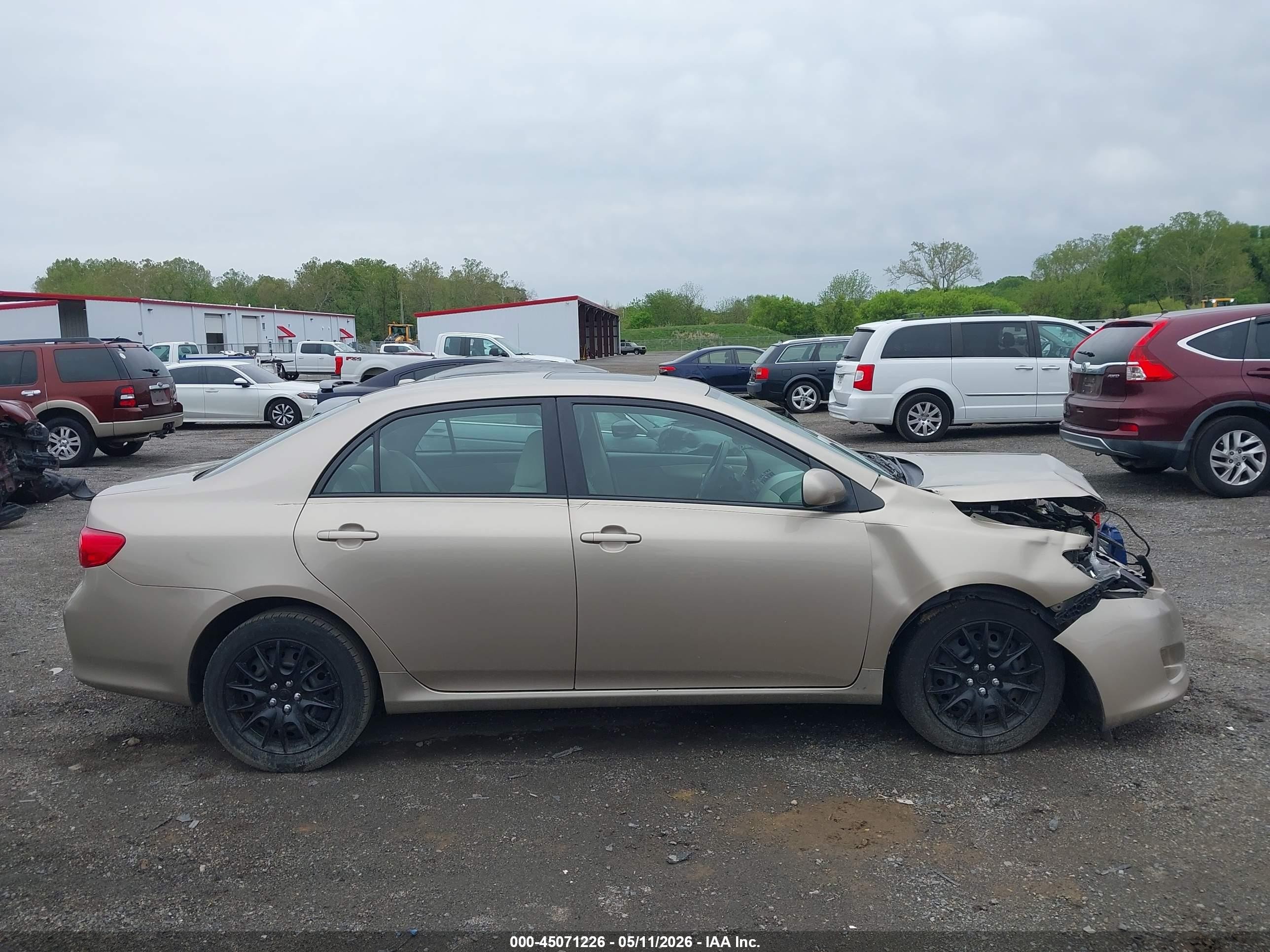 2009 Toyota Corolla Xle Gold vin: 2T1BU40E69C030283