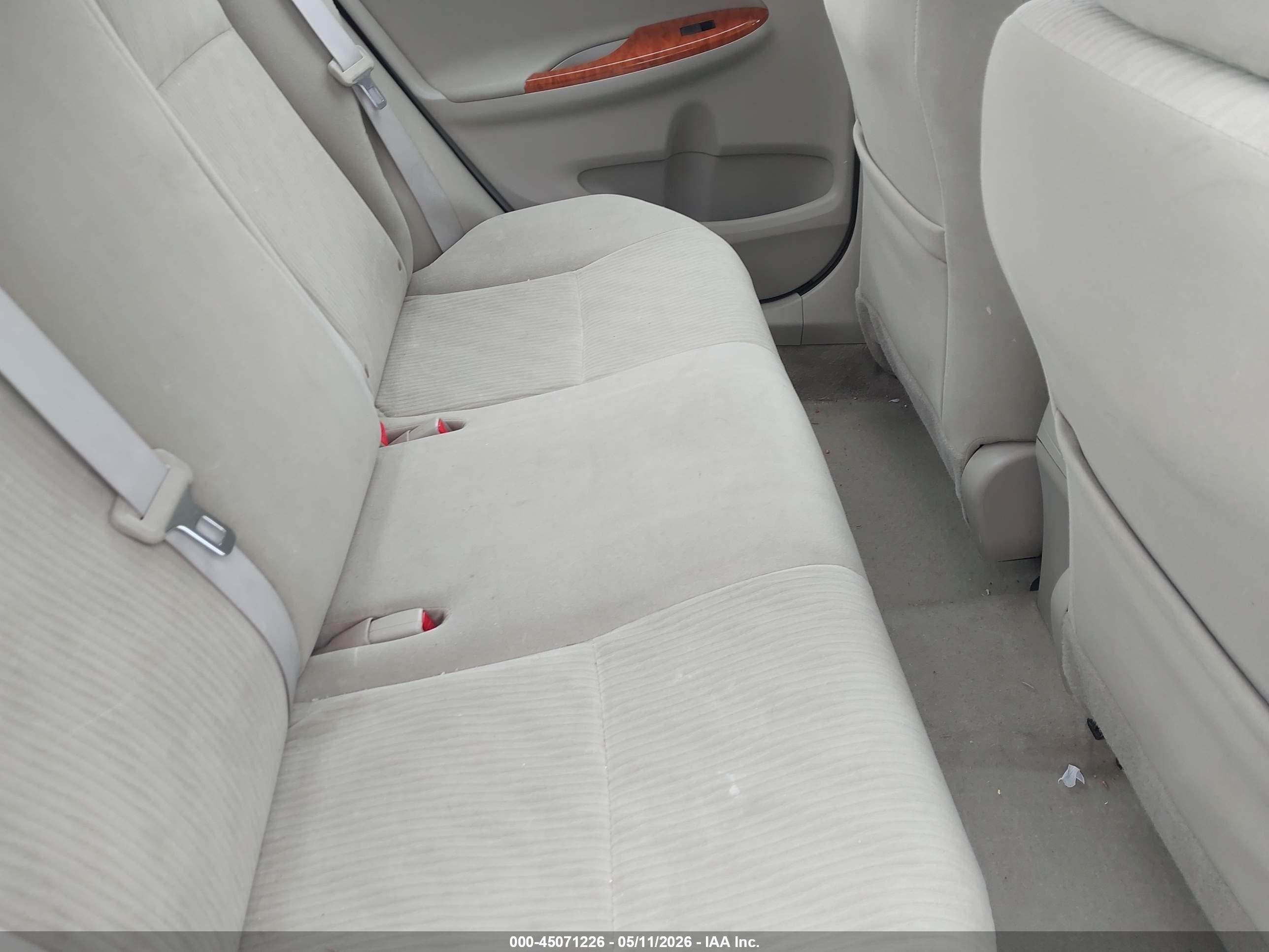 2009 Toyota Corolla Xle Gold vin: 2T1BU40E69C030283